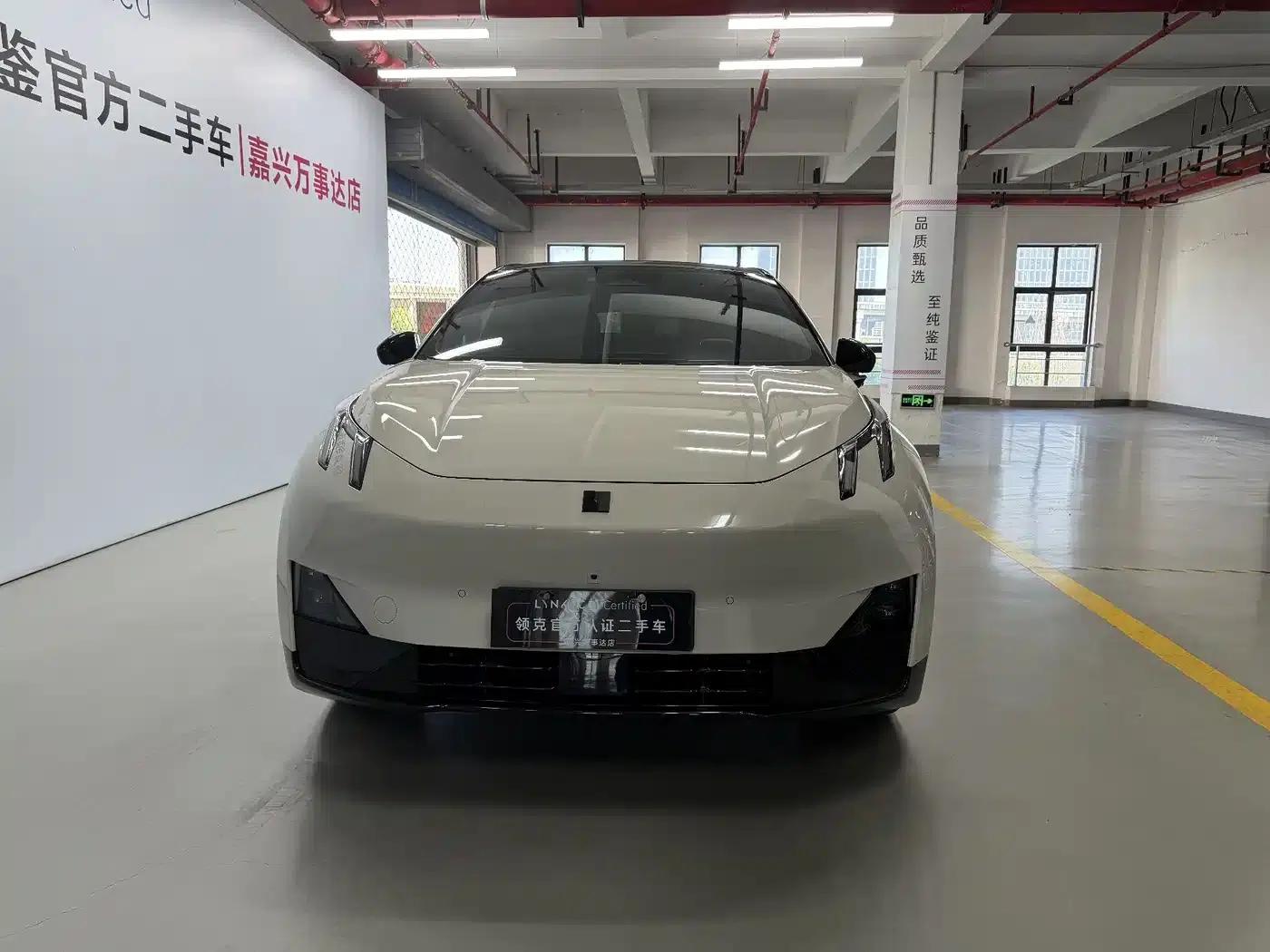 Lynk & Co Z20 2025 Model 530km RWD Pro — миниатюра 2