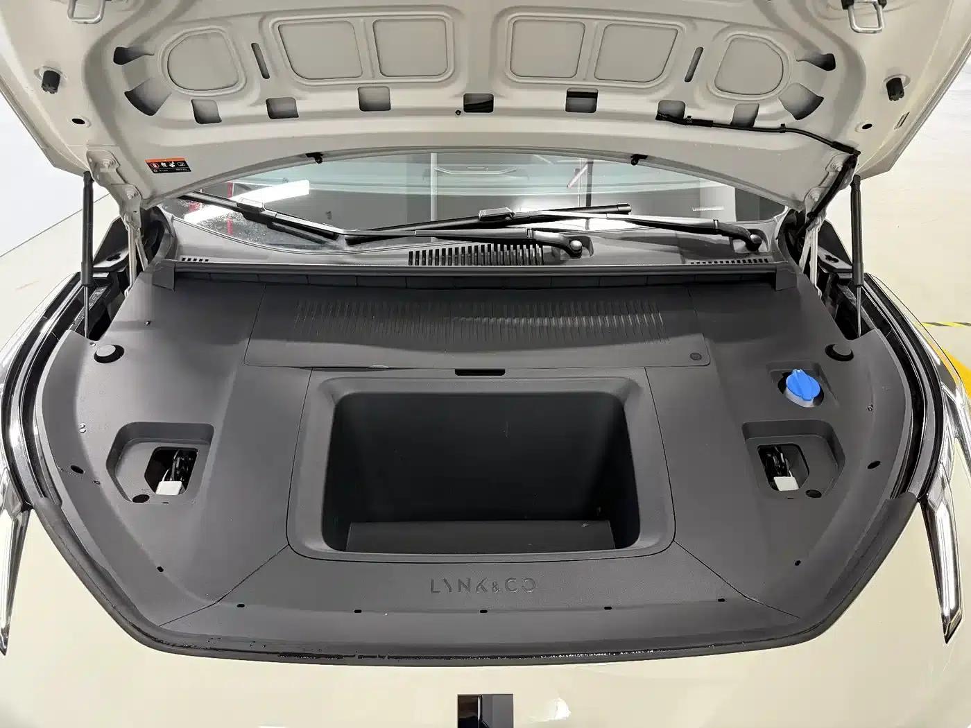 Lynk & Co Z20 2025 Model 530km RWD Pro — миниатюра 16