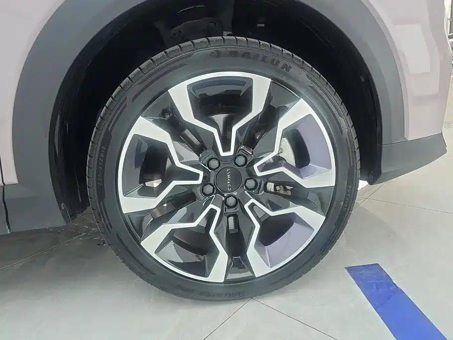 Lynk & Co 06 EM-P 2022 PHEV Shero Pink Special Edition — миниатюра 6