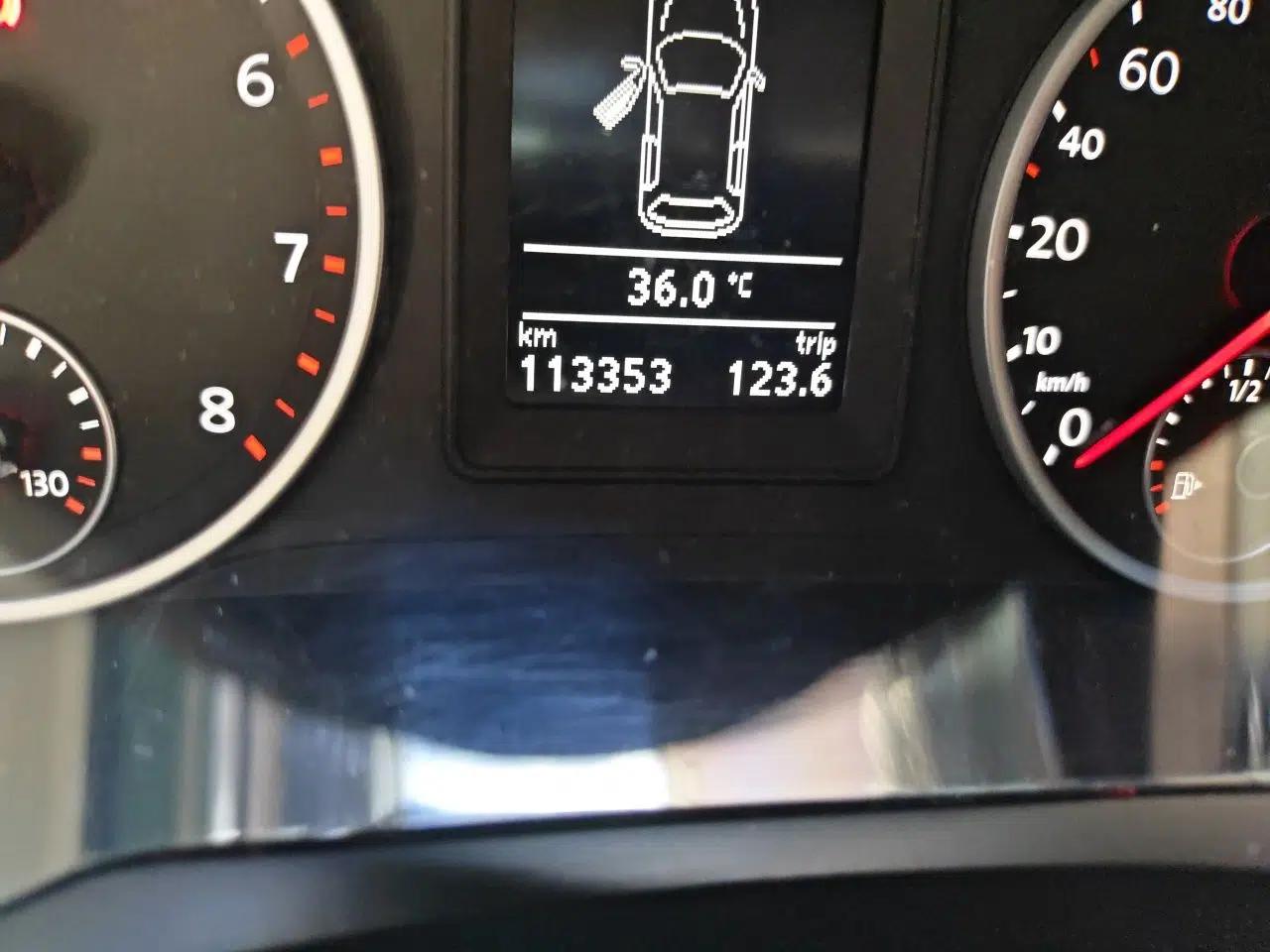 Volkswagen Tiguan 2015 1.8TSI Automatic Two-Wheel Drive Comfort Edition — миниатюра 12