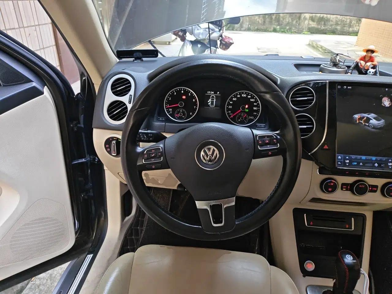 Volkswagen Tiguan 2015 1.8TSI Automatic Two-Wheel Drive Comfort Edition — миниатюра 10