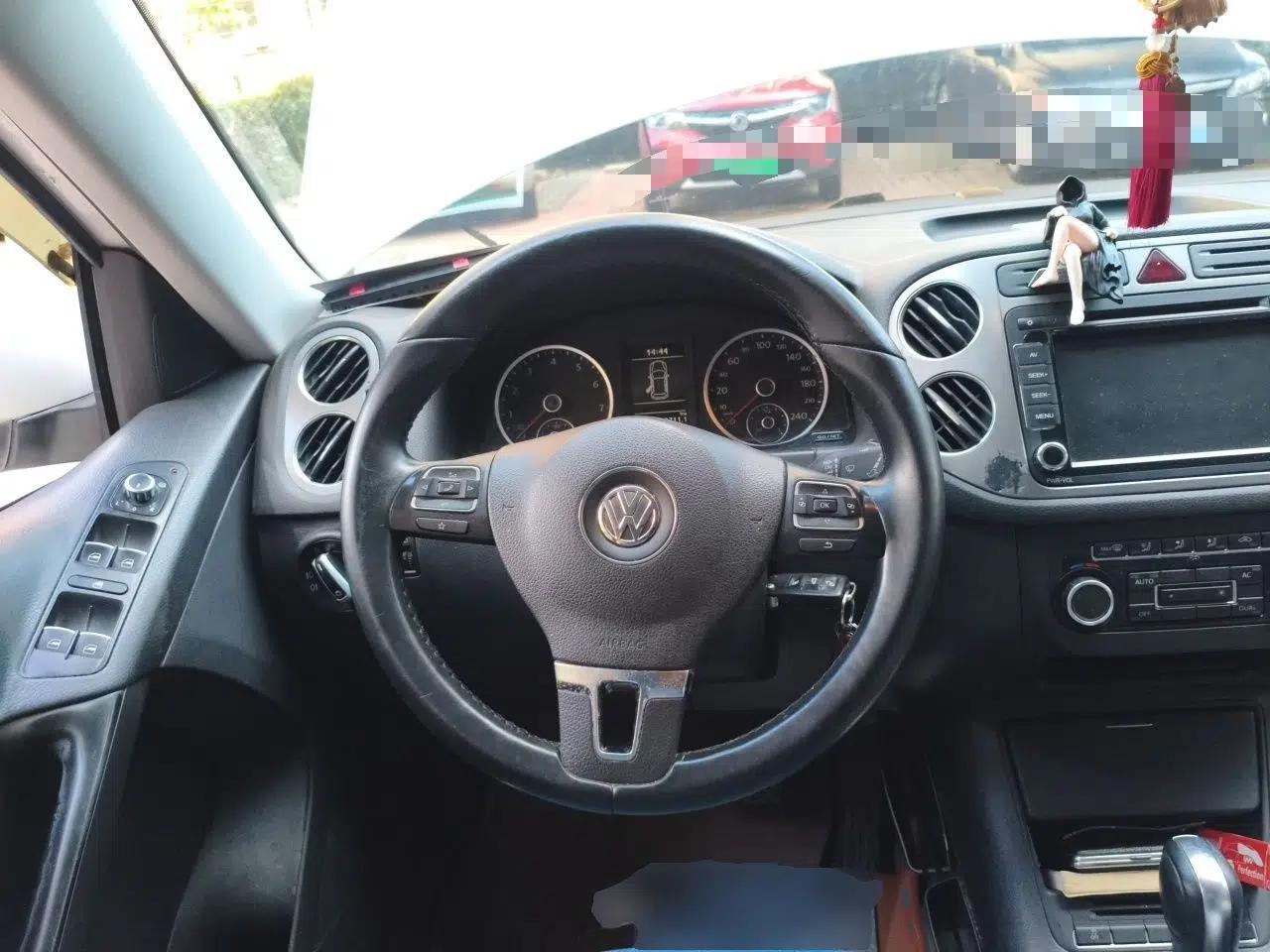 Volkswagen Tiguan 2012 1.8TSI Automatic All-Wheel Drive Fashion Edition — миниатюра 10