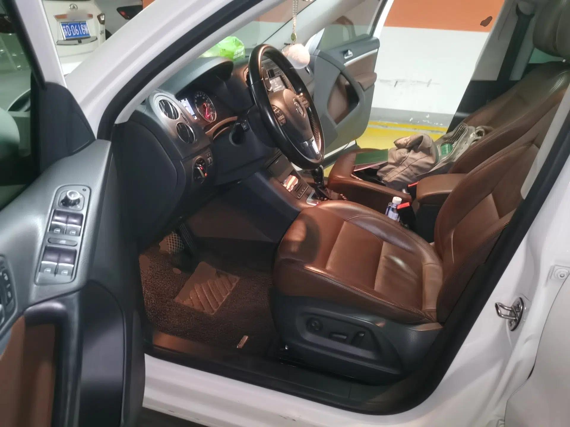 Volkswagen Tiguan 2012 2.0 TSI Comfort Edition — миниатюра 16