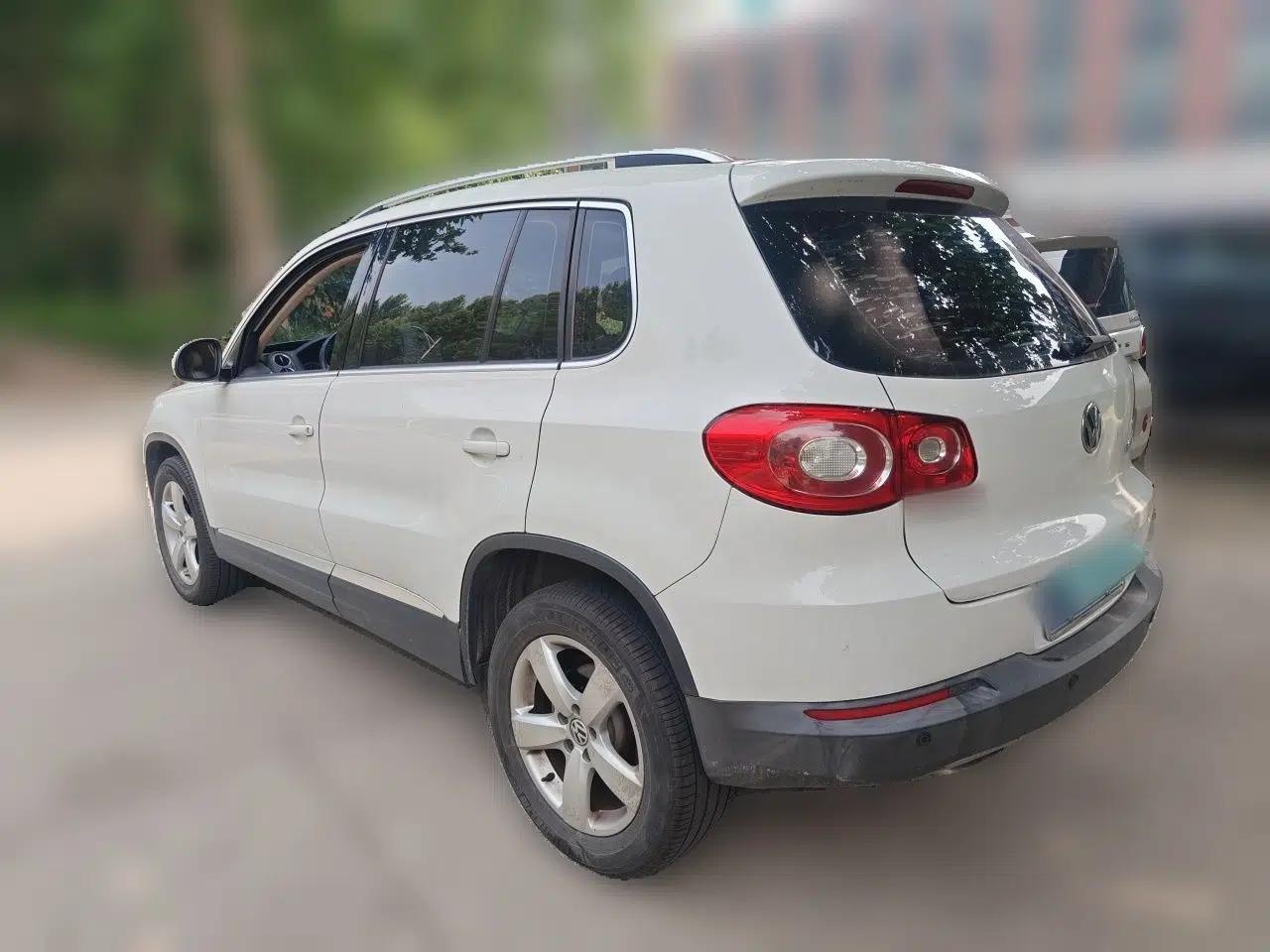 Volkswagen Tiguan 2012 1.8TSI Automatic Two-Wheel Drive Elite Edition — миниатюра 4