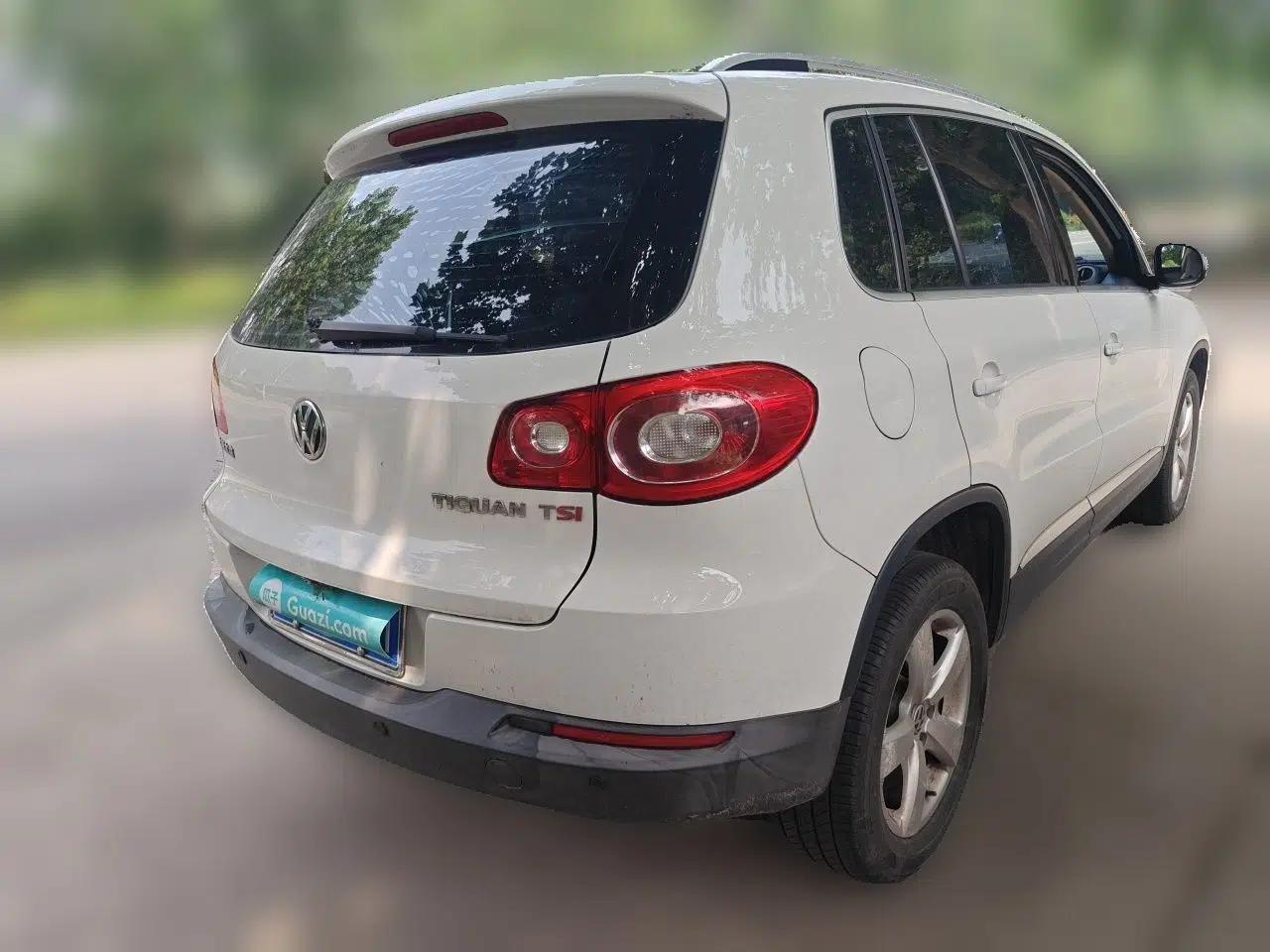 Volkswagen Tiguan 2012 1.8TSI Automatic Two-Wheel Drive Elite Edition — миниатюра 6