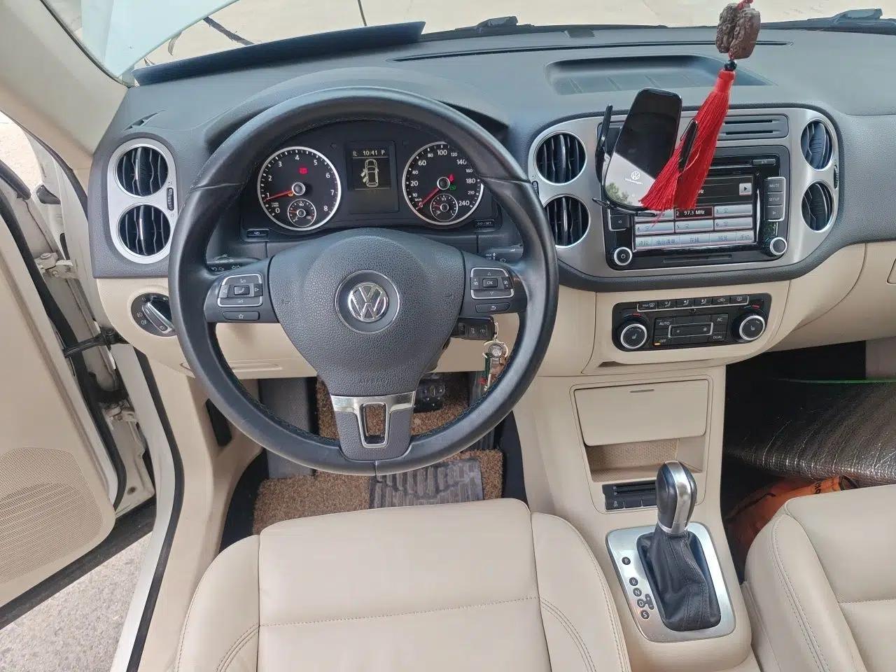 Volkswagen Tiguan 2012 1.8TSI Automatic Two-Wheel Drive Elite Edition — миниатюра 10