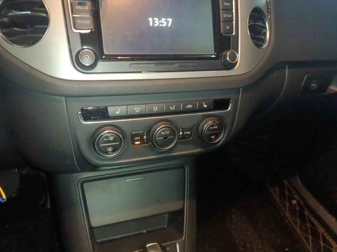 Volkswagen Tiguan 2014 1.8TSI Automatic 2WD 30th Anniversary Edition — миниатюра 13