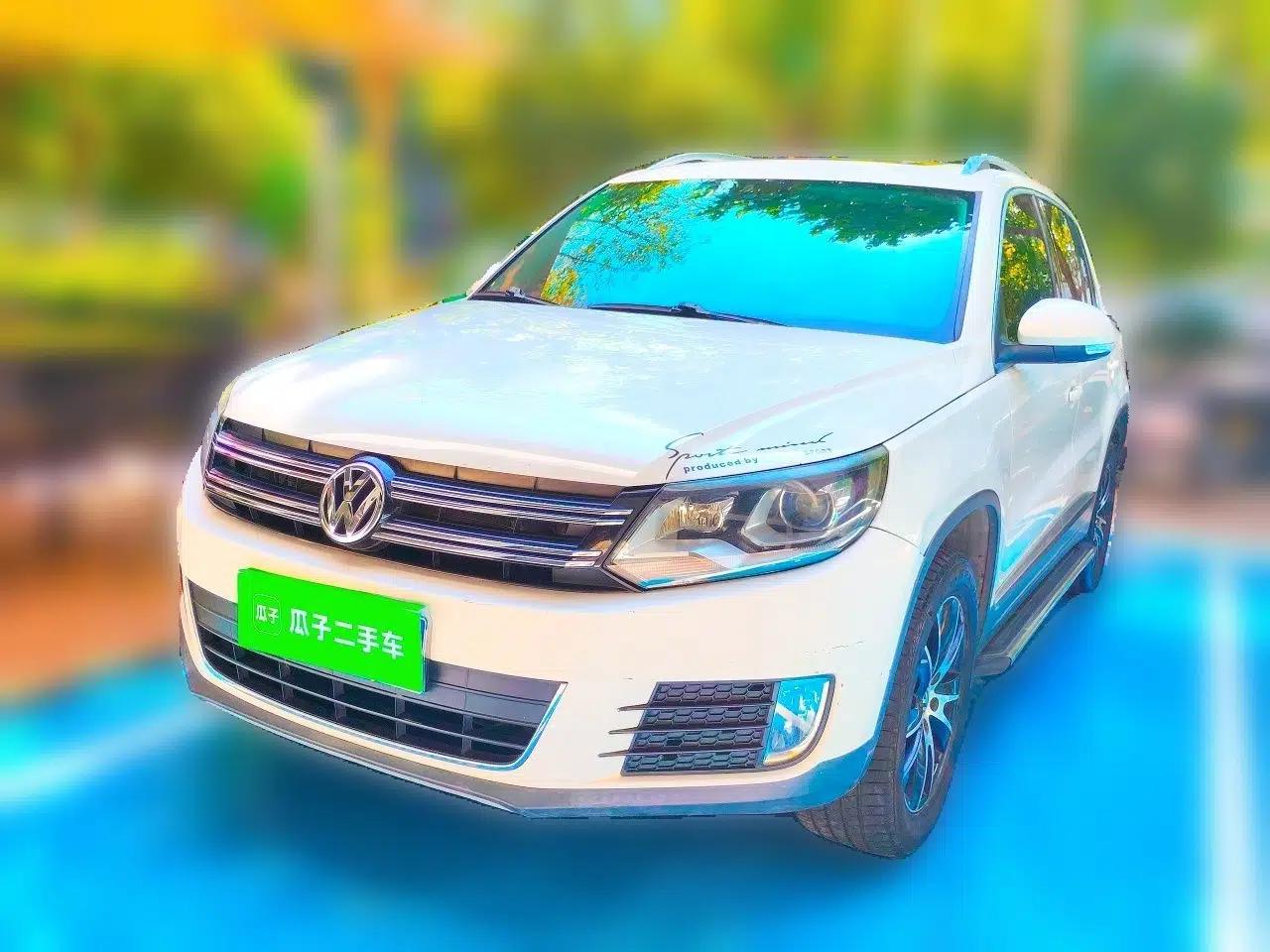 Volkswagen Tiguan 2015 1.8TSI Automatic Two-Wheel Drive Luxury Model — миниатюра 1