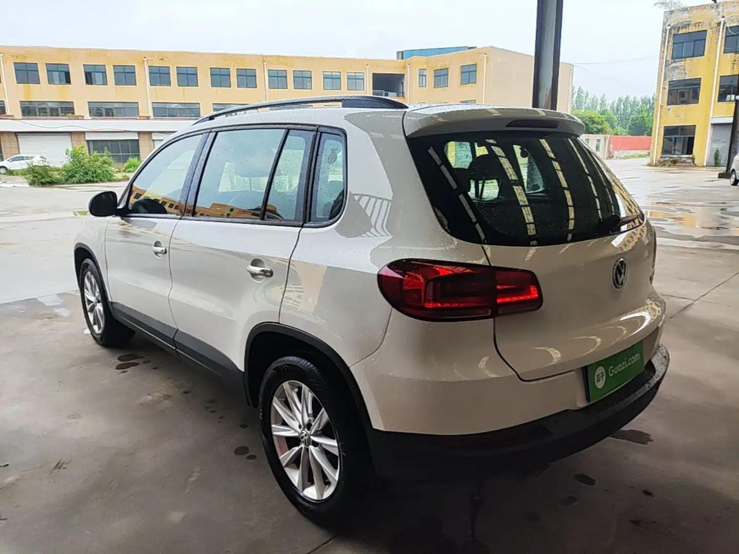 Volkswagen Tiguan 2016 280TSI Automatic Two-Wheel-Drive Silk Road Style Edition — миниатюра 4