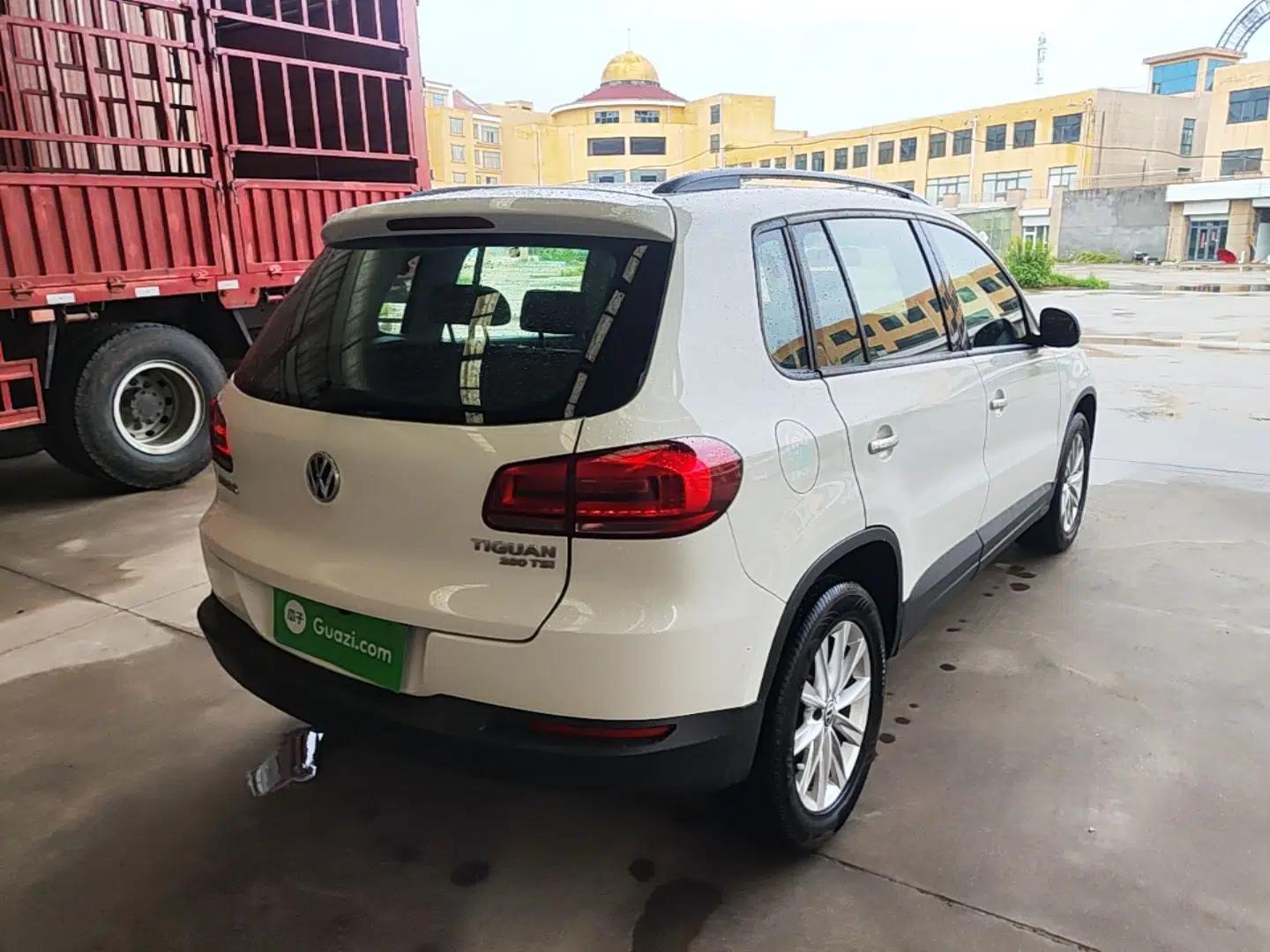 Volkswagen Tiguan 2016 280TSI Automatic Two-Wheel-Drive Silk Road Style Edition — миниатюра 6