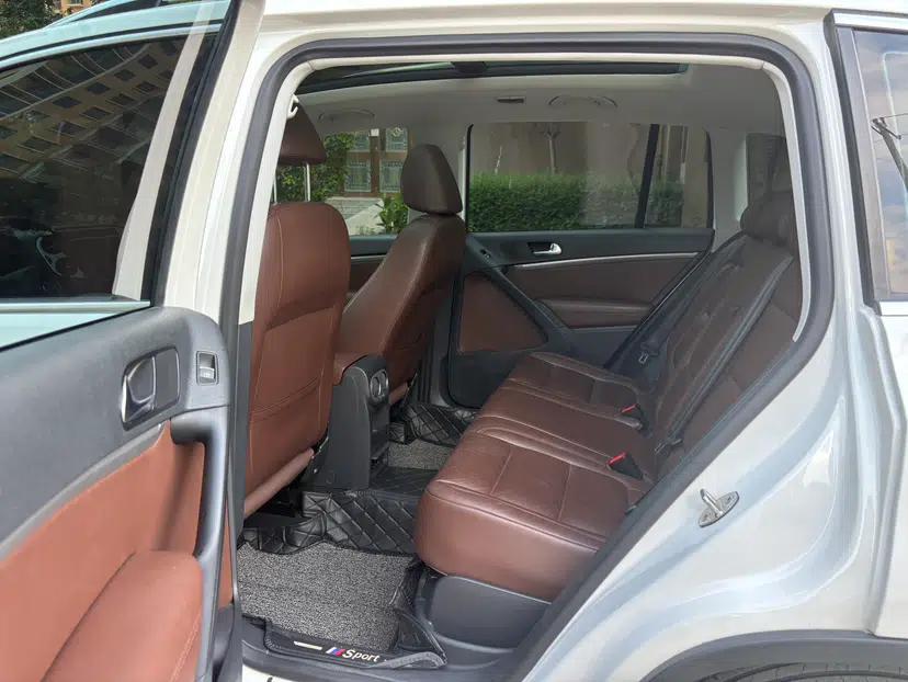 Volkswagen Tiguan 2013 1.8TSI Automatic Two-Wheel Drive Luxury Model — миниатюра 18
