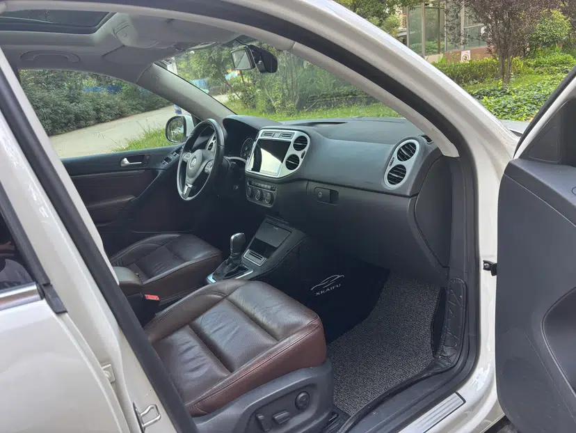 Volkswagen Tiguan 2013 1.8TSI Automatic Two-Wheel Drive Luxury Model — миниатюра 30
