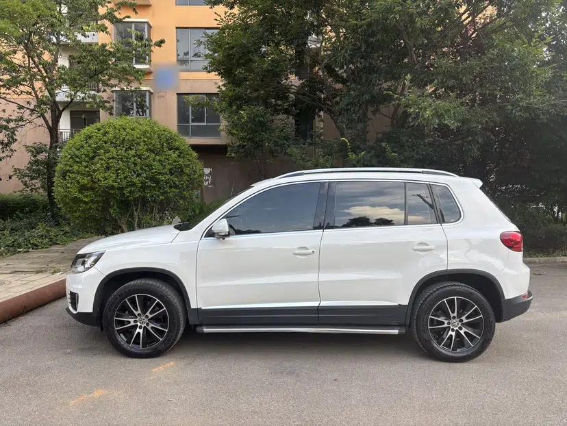 Volkswagen Tiguan 2013 1.8TSI Automatic Two-Wheel Drive Luxury Model — миниатюра 5