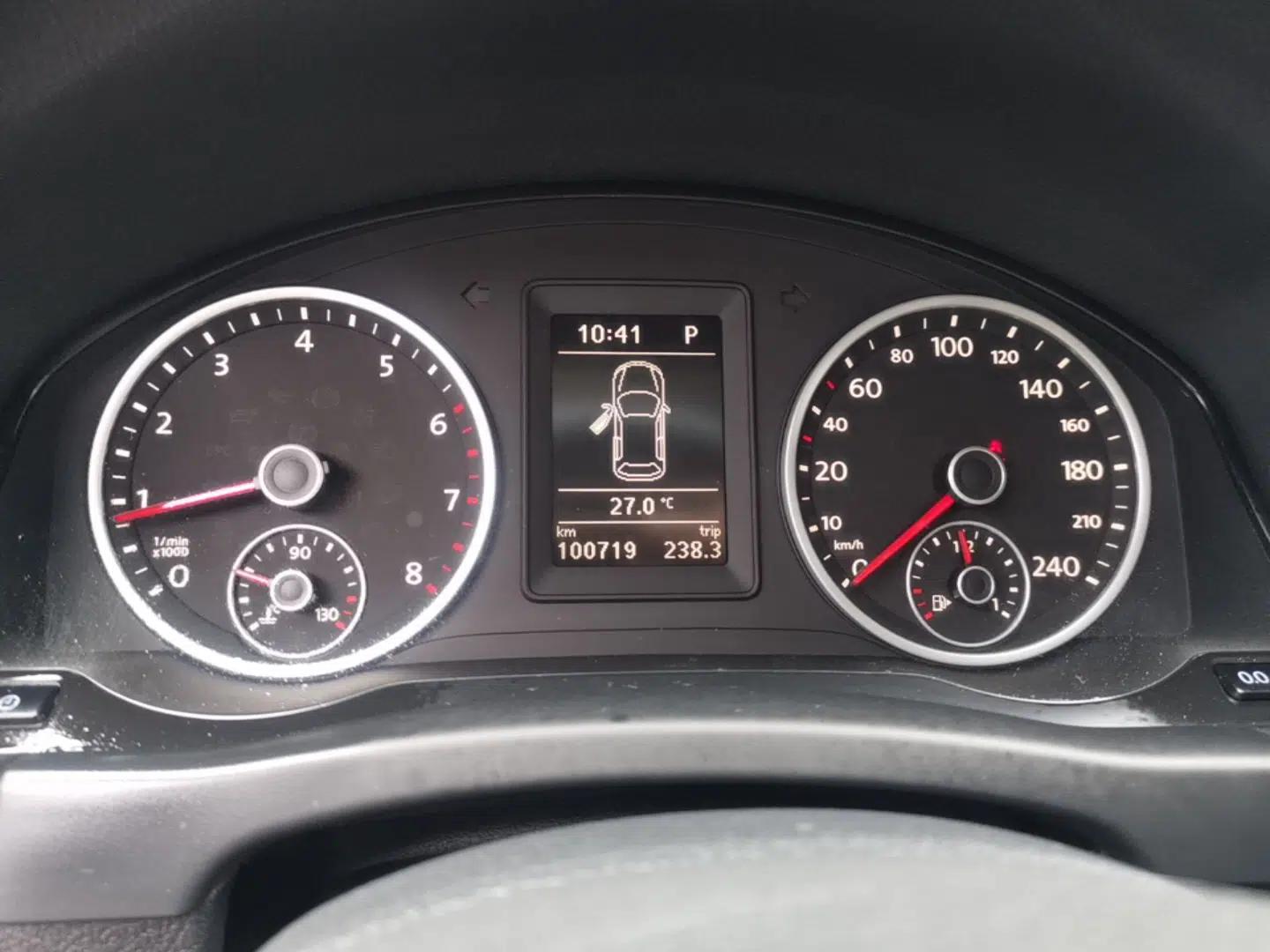 Volkswagen Tiguan 2016 300TSI Automatic Two-Wheel Drive Trend Edition — миниатюра 14