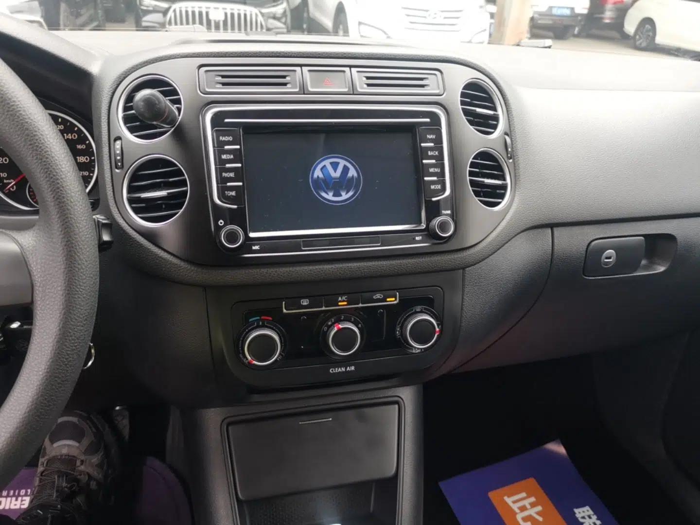 Volkswagen Tiguan 2016 300TSI Automatic Two-Wheel Drive Trend Edition — миниатюра 15