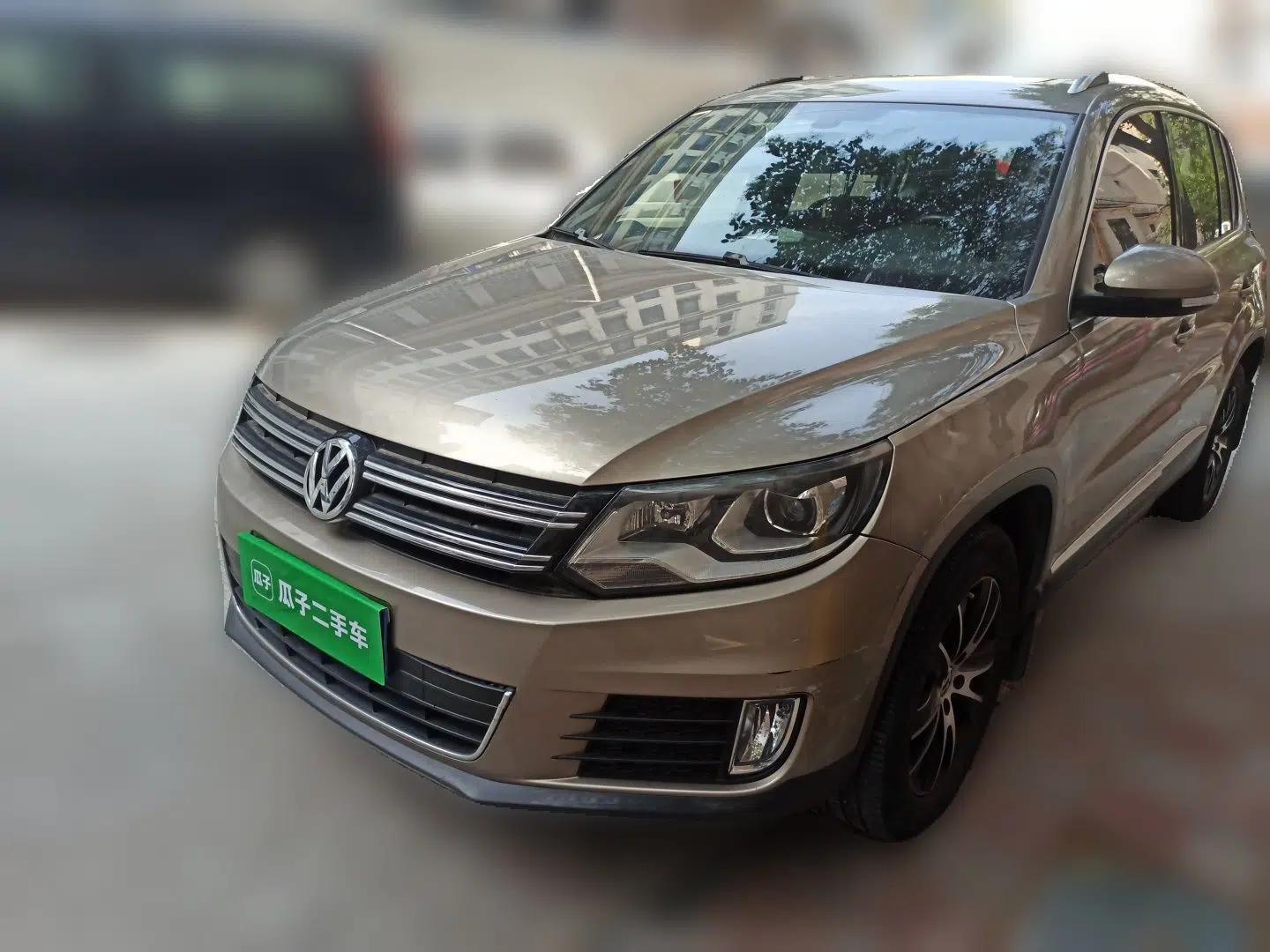 Volkswagen Tiguan 2015 1.8TSI Automatic All-Wheel-Drive Luxury Model — миниатюра 1