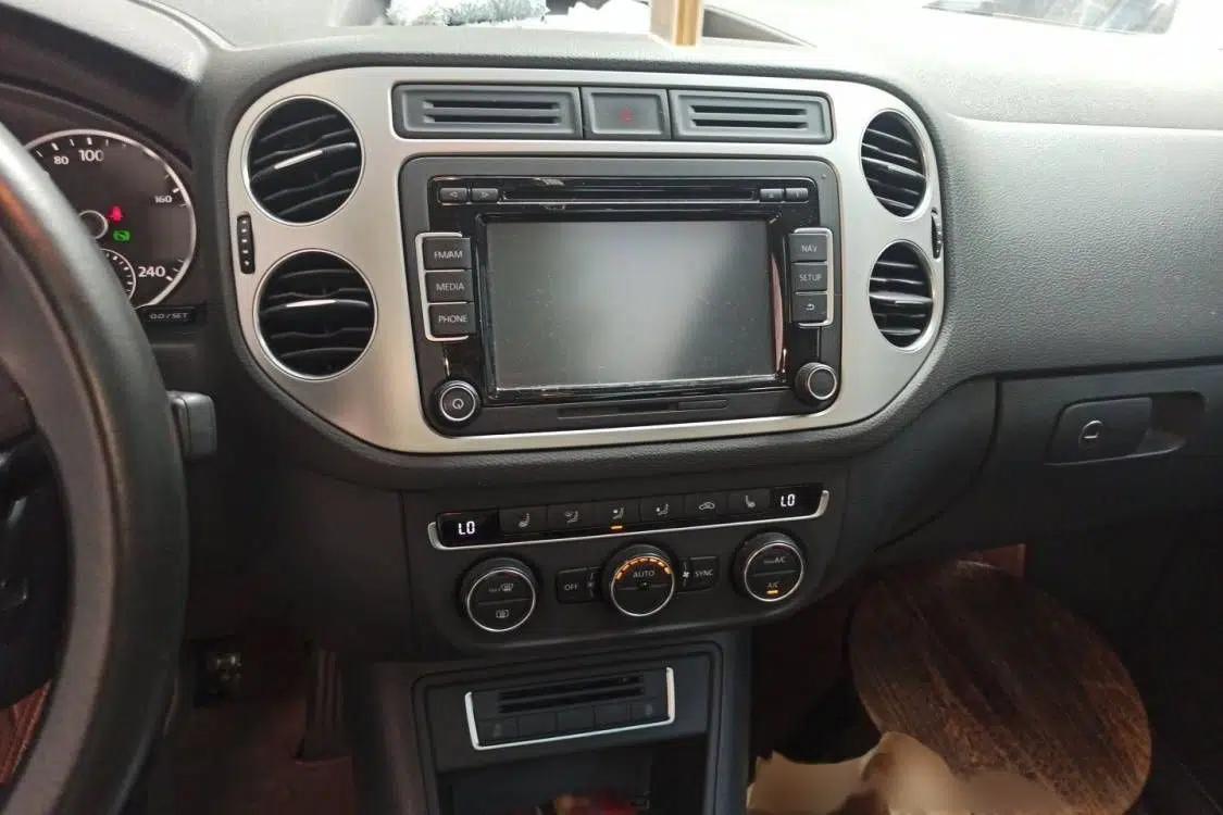 Volkswagen Tiguan 2015 1.8TSI Automatic All-Wheel-Drive Luxury Model — миниатюра 15