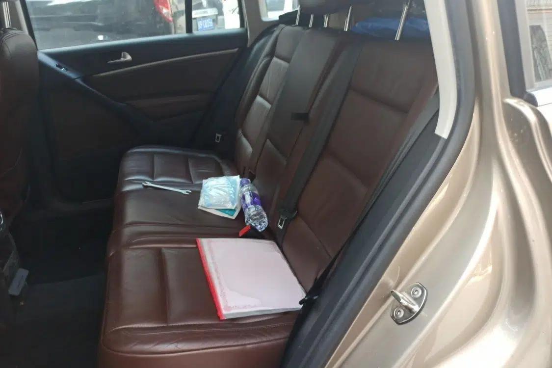 Volkswagen Tiguan 2015 1.8TSI Automatic All-Wheel-Drive Luxury Model — миниатюра 20