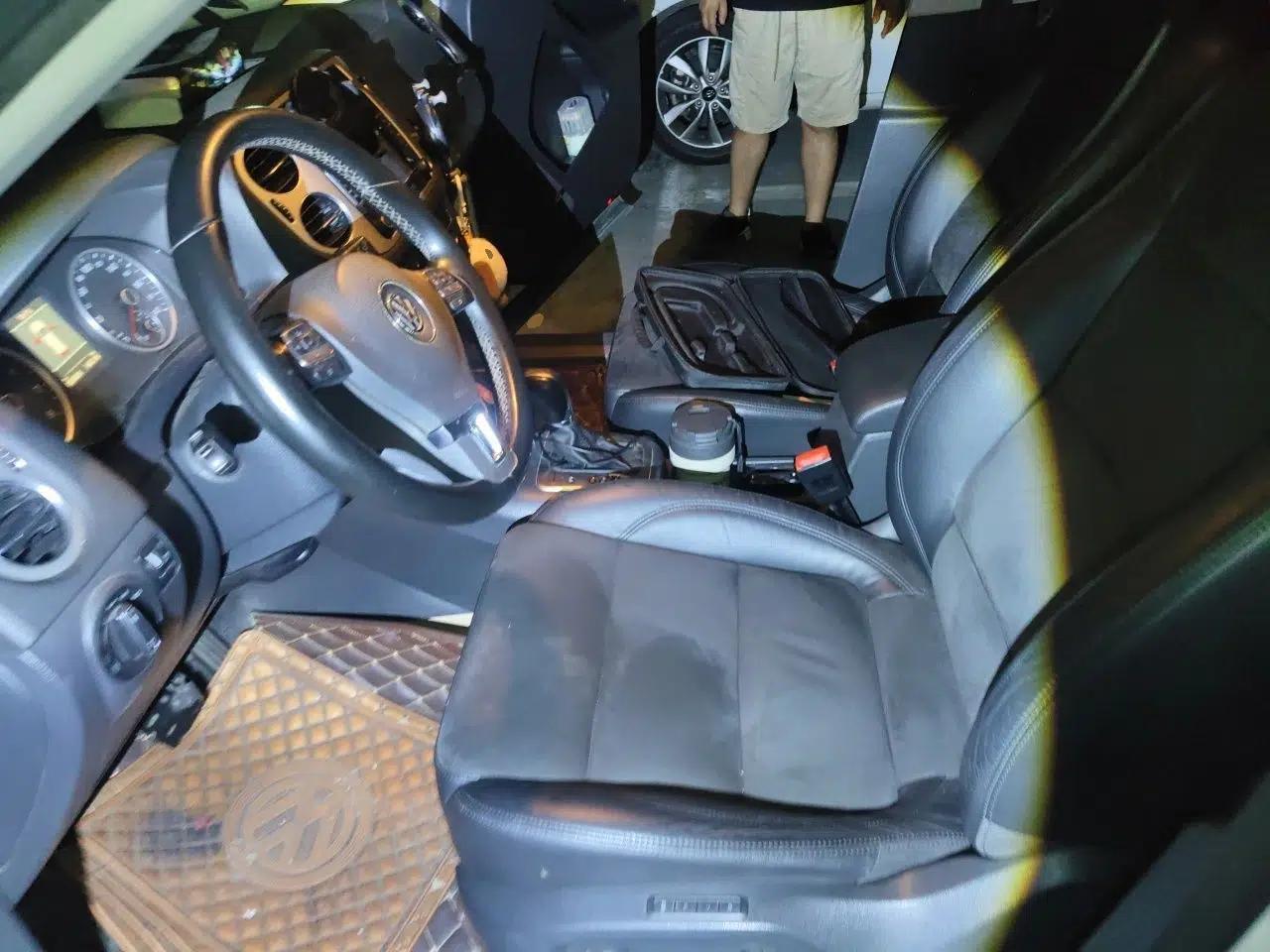 Volkswagen Tiguan 2013 2.0 TSI Automatic All-Wheel-Drive Flagship Edition — миниатюра 15