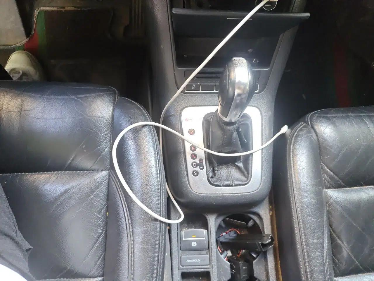 Volkswagen Tiguan 2012 1.8TSI Automatic All-Wheel Drive Elite Edition — миниатюра 14