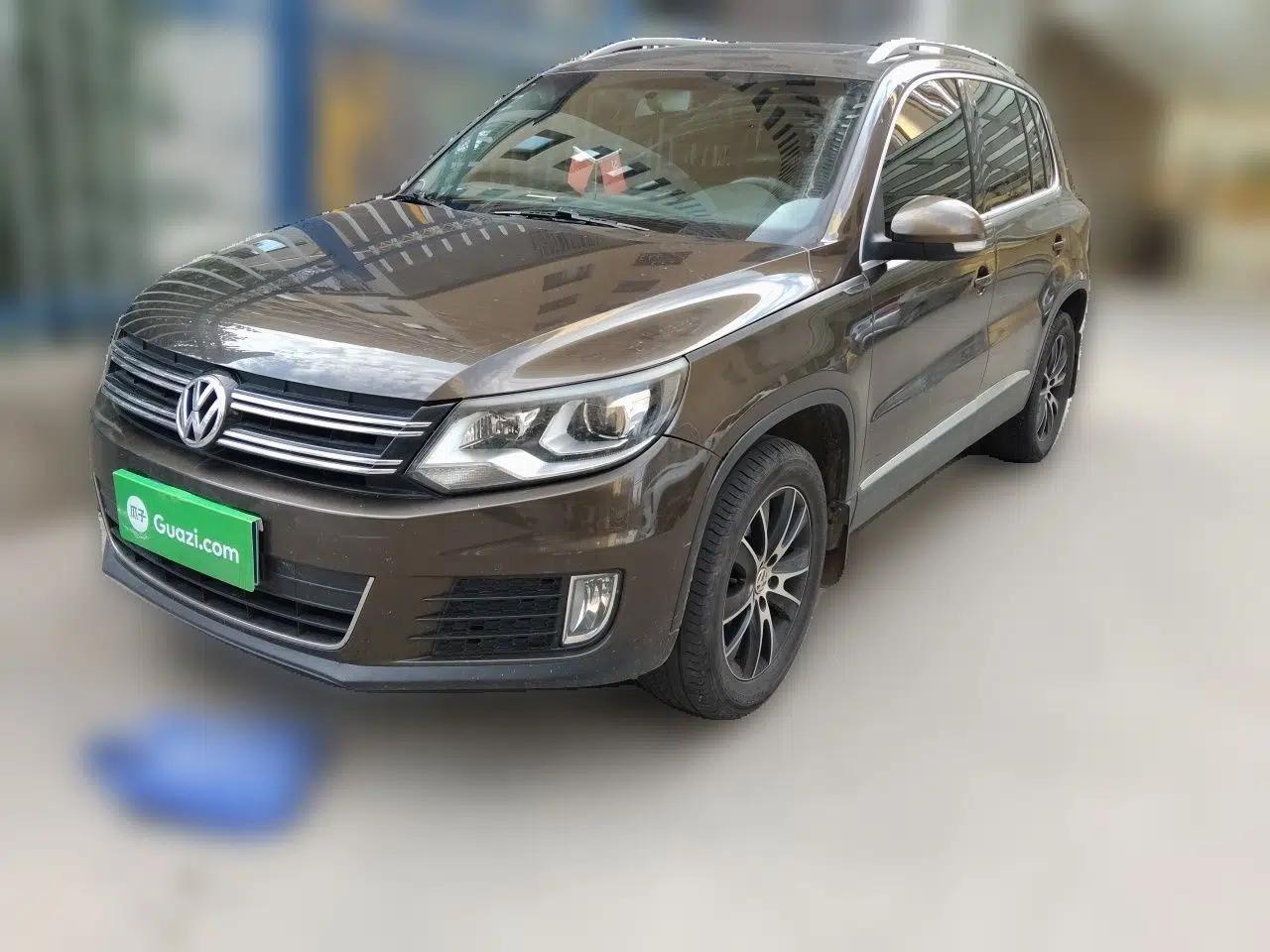 Volkswagen Tiguan 2013 2.0 TSI Automatic All-Wheel Drive Luxury Edition — миниатюра 1