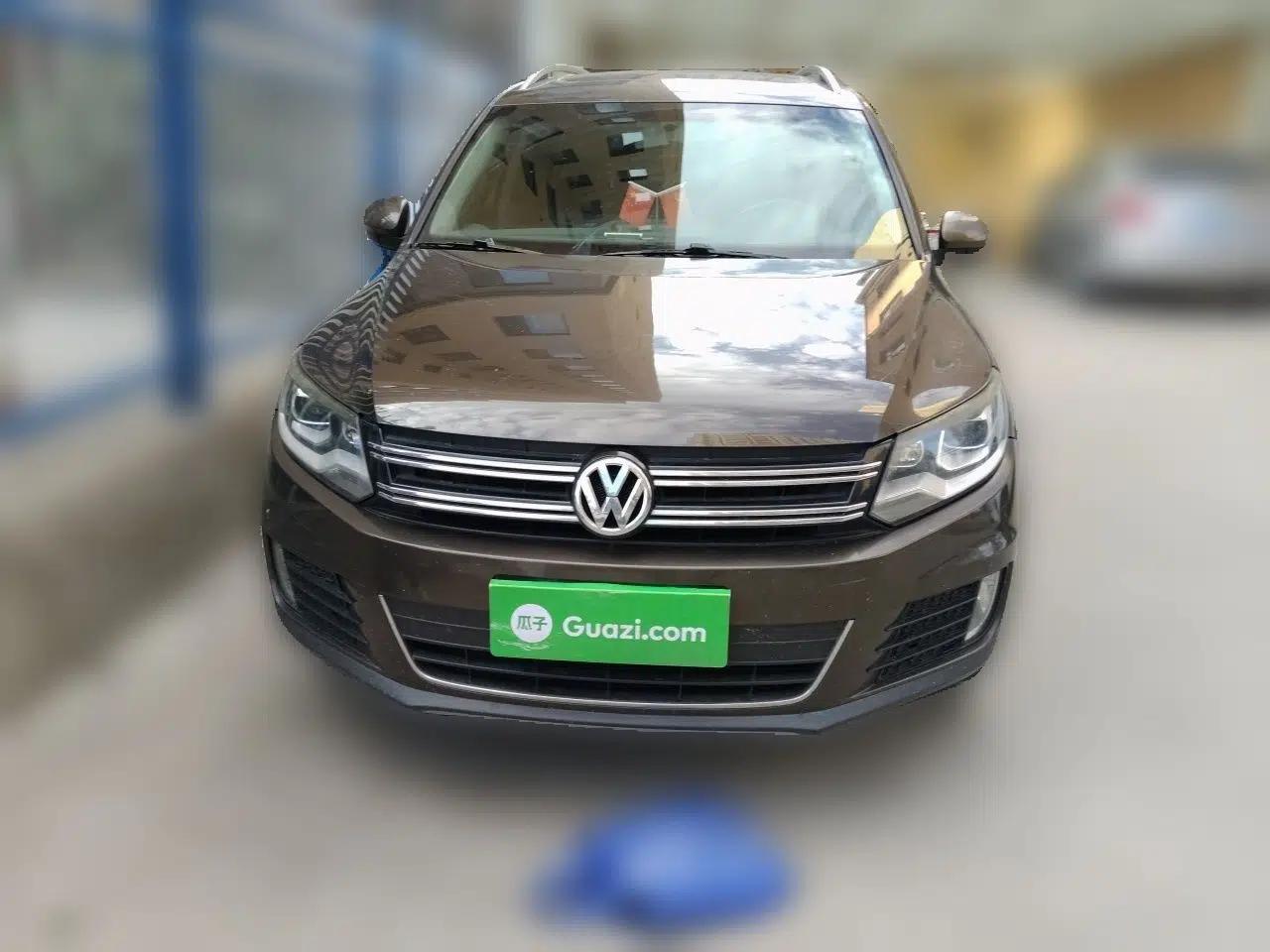 Volkswagen Tiguan 2013 2.0 TSI Automatic All-Wheel Drive Luxury Edition — миниатюра 2