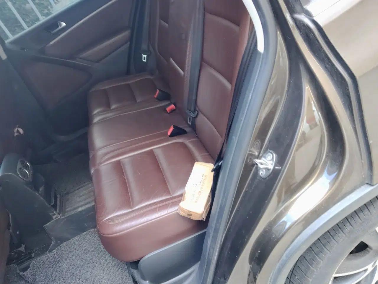 Volkswagen Tiguan 2013 2.0 TSI Automatic All-Wheel Drive Luxury Edition — миниатюра 17