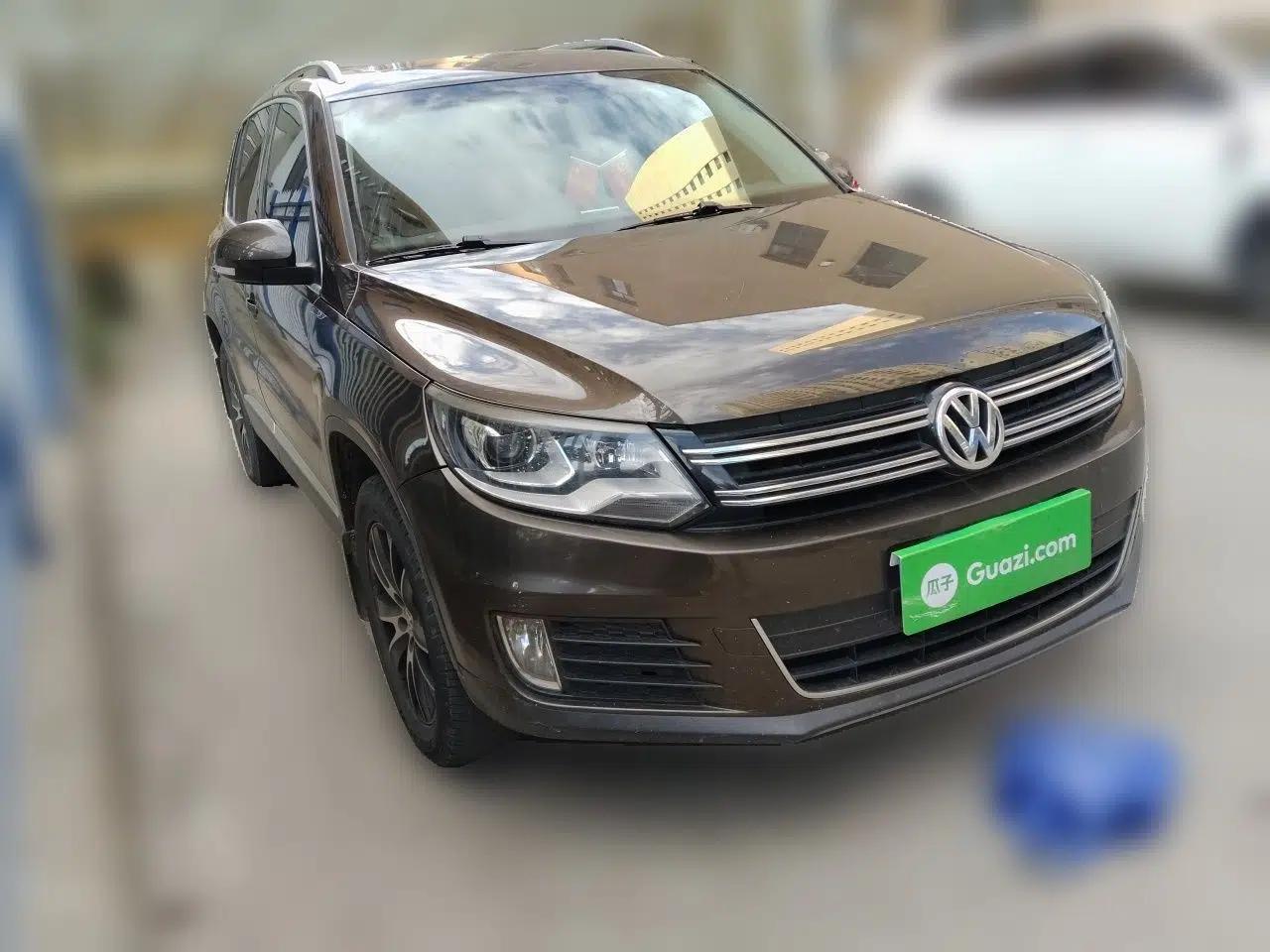 Volkswagen Tiguan 2013 2.0 TSI Automatic All-Wheel Drive Luxury Edition — миниатюра 3