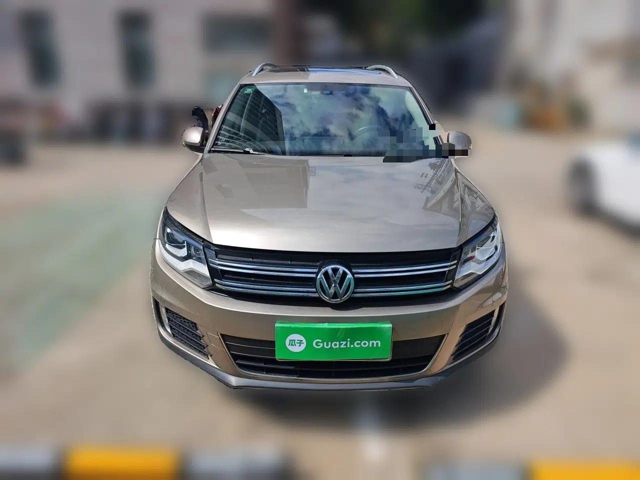 Volkswagen Tiguan 2015 1.8TSI Automatic All-Wheel-Drive Luxury Model — миниатюра 2