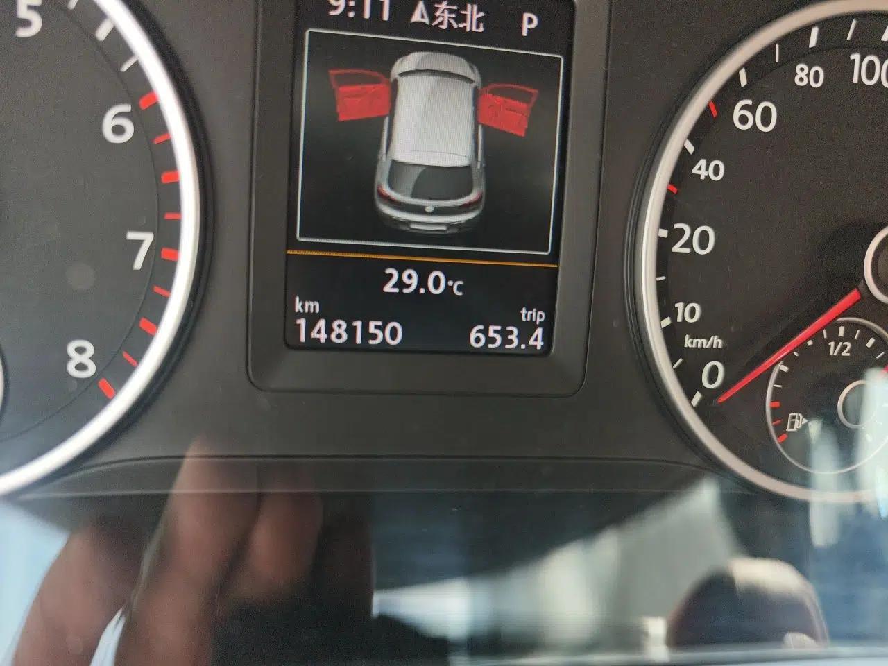 Volkswagen Tiguan 2015 1.8TSI Automatic All-Wheel-Drive Luxury Model — миниатюра 12