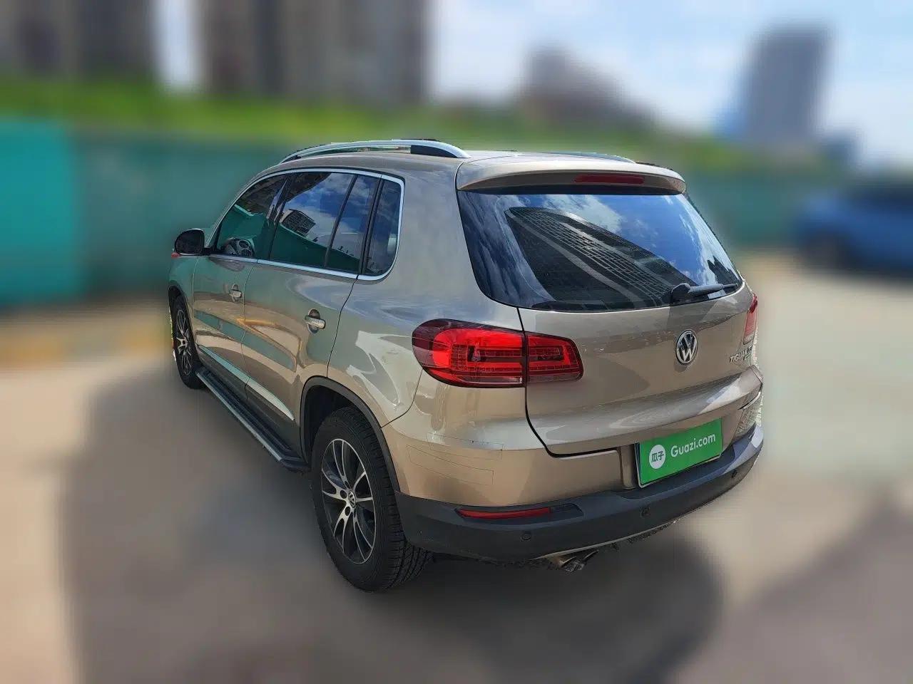 Volkswagen Tiguan 2015 1.8TSI Automatic All-Wheel-Drive Luxury Model — миниатюра 4