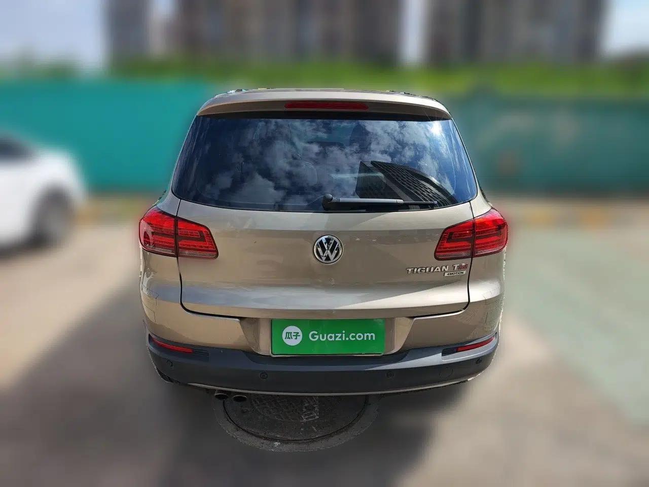 Volkswagen Tiguan 2015 1.8TSI Automatic All-Wheel-Drive Luxury Model — миниатюра 5