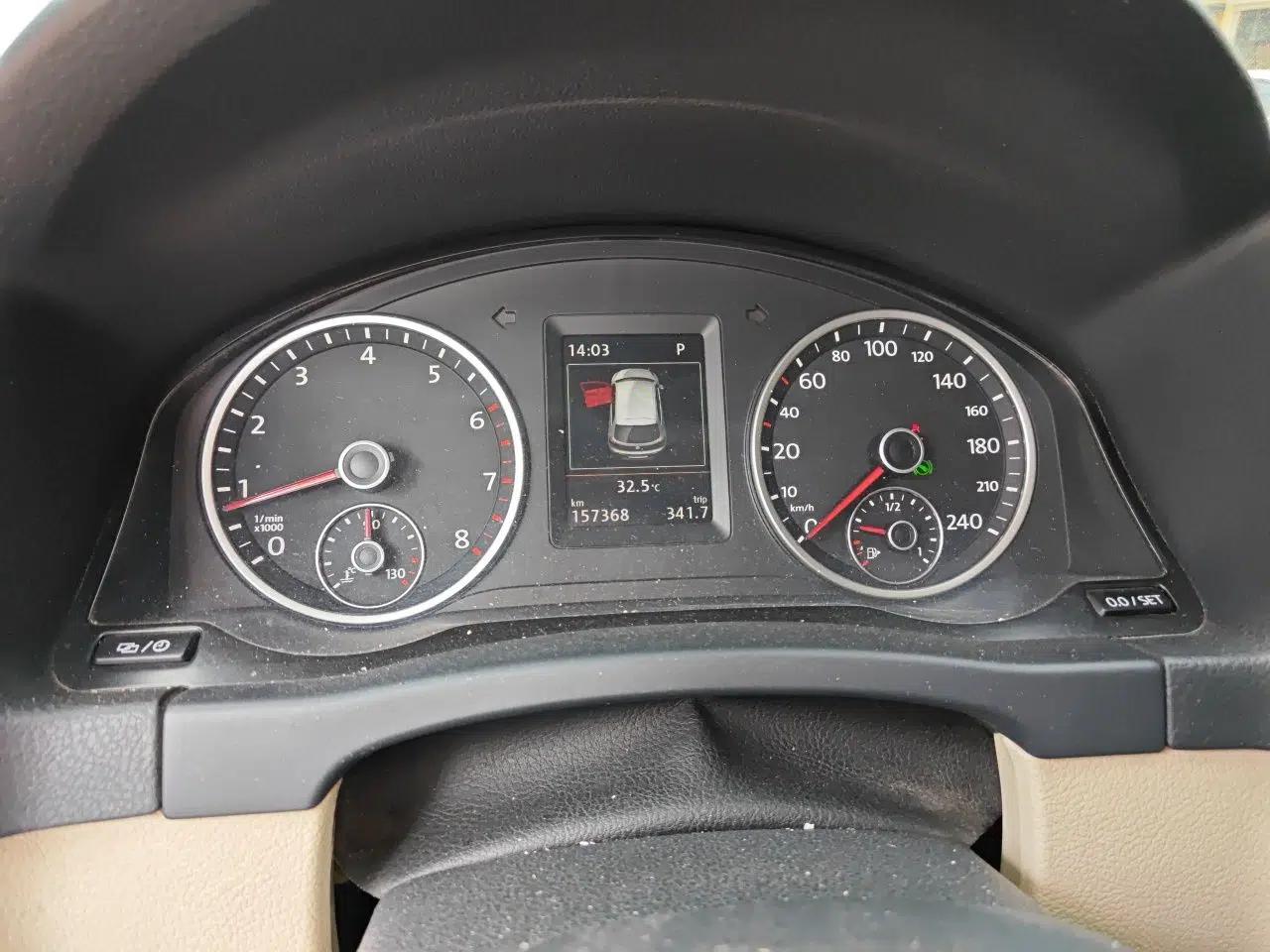 Volkswagen Tiguan 2015 1.8TSI Automatic All-Wheel-Drive Luxury Model — миниатюра 11