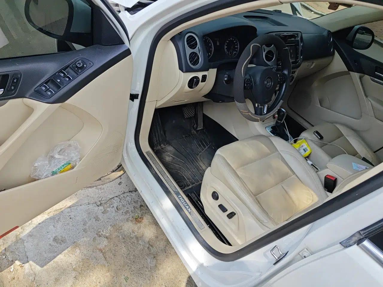 Volkswagen Tiguan 2015 1.8TSI Automatic All-Wheel-Drive Luxury Model — миниатюра 16
