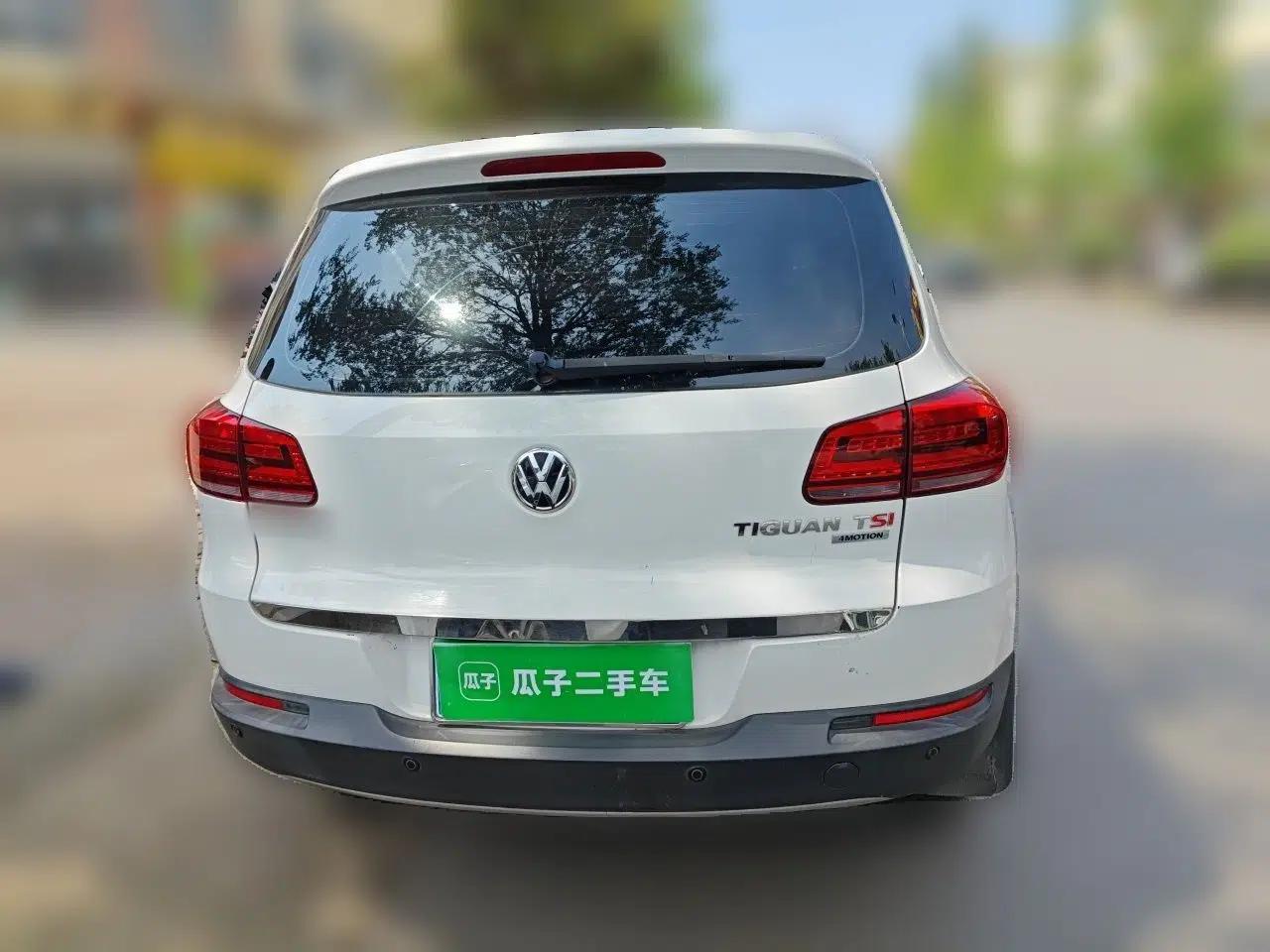 Volkswagen Tiguan 2015 1.8TSI Automatic All-Wheel-Drive Luxury Model — миниатюра 5