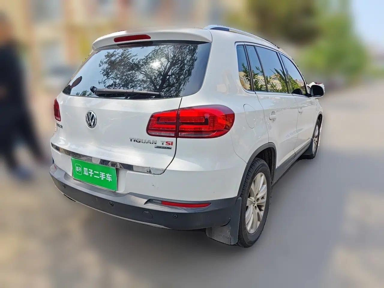 Volkswagen Tiguan 2015 1.8TSI Automatic All-Wheel-Drive Luxury Model — миниатюра 6