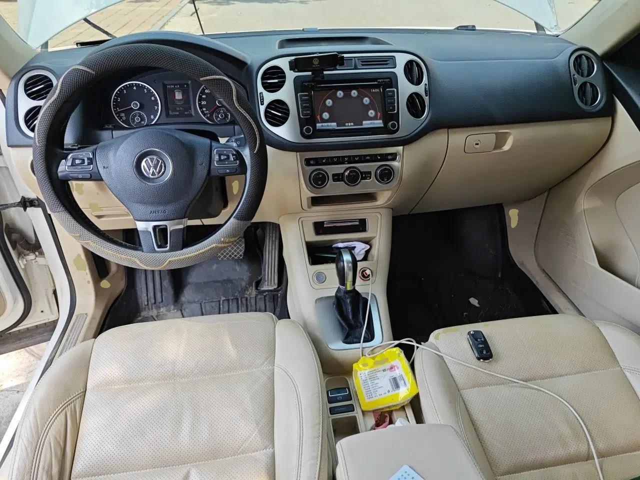 Volkswagen Tiguan 2015 1.8TSI Automatic All-Wheel-Drive Luxury Model — миниатюра 9