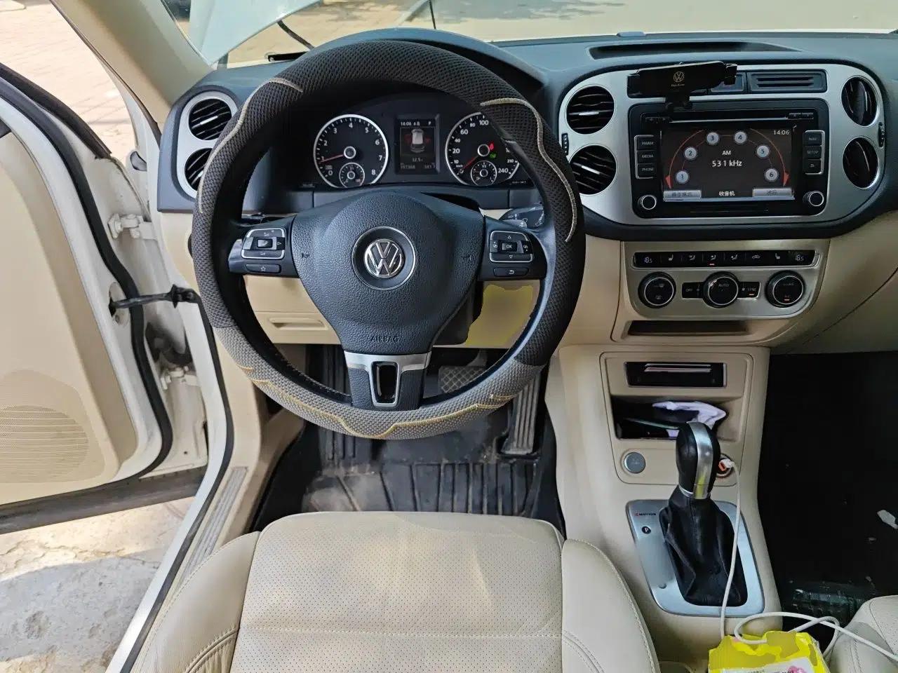 Volkswagen Tiguan 2015 1.8TSI Automatic All-Wheel-Drive Luxury Model — миниатюра 10