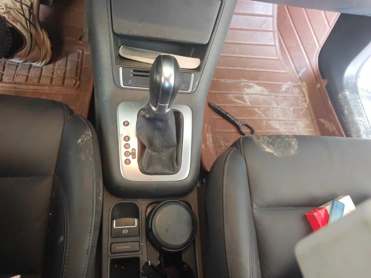 Volkswagen Tiguan 2013 1.8 TSI Automatic Two-Wheel Drive Comfort Edition — миниатюра 14