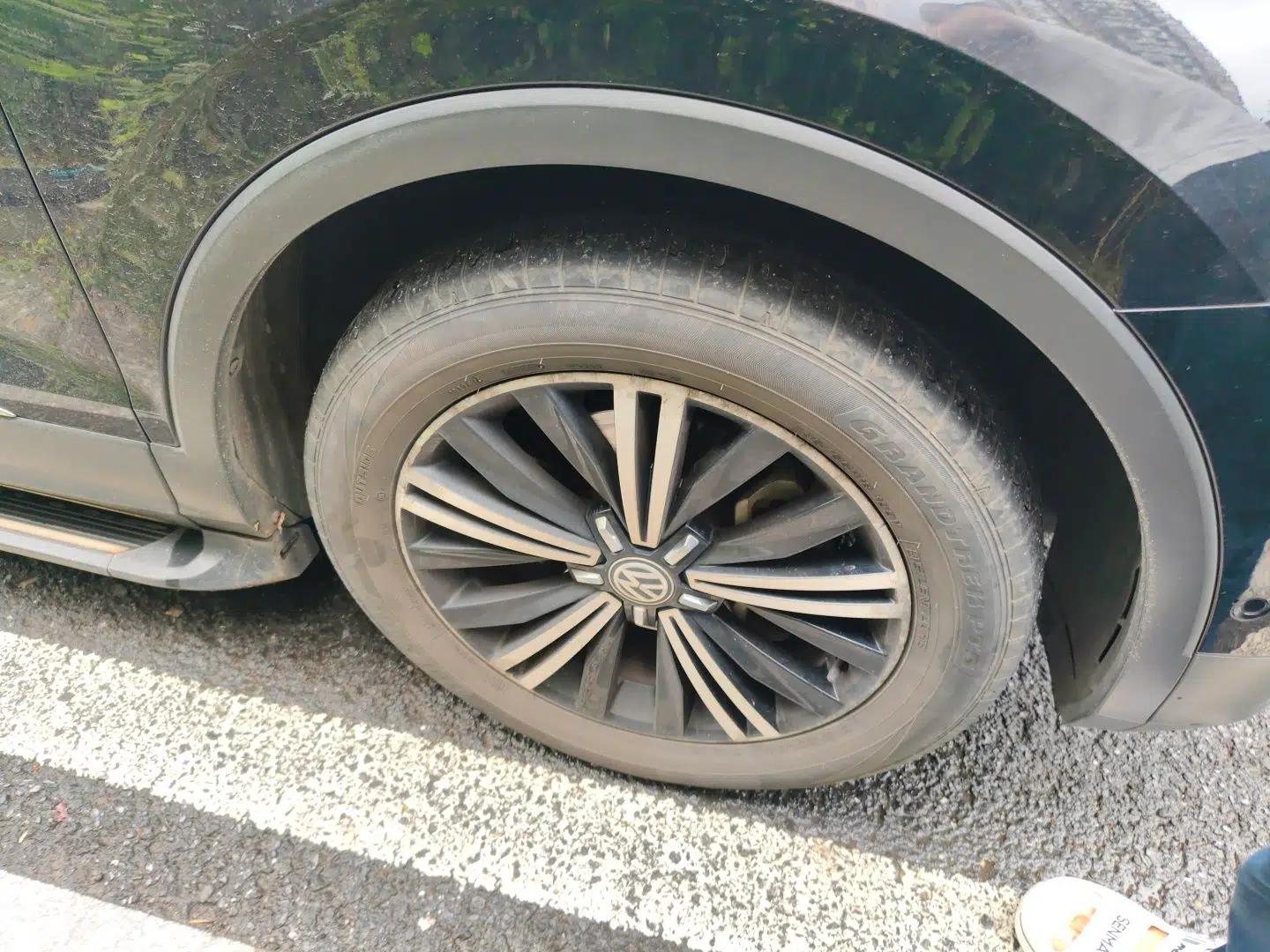 Volkswagen Tiguan L 2017 330TSI Automatic Two-Wheel Drive Flagship Edition — миниатюра 5