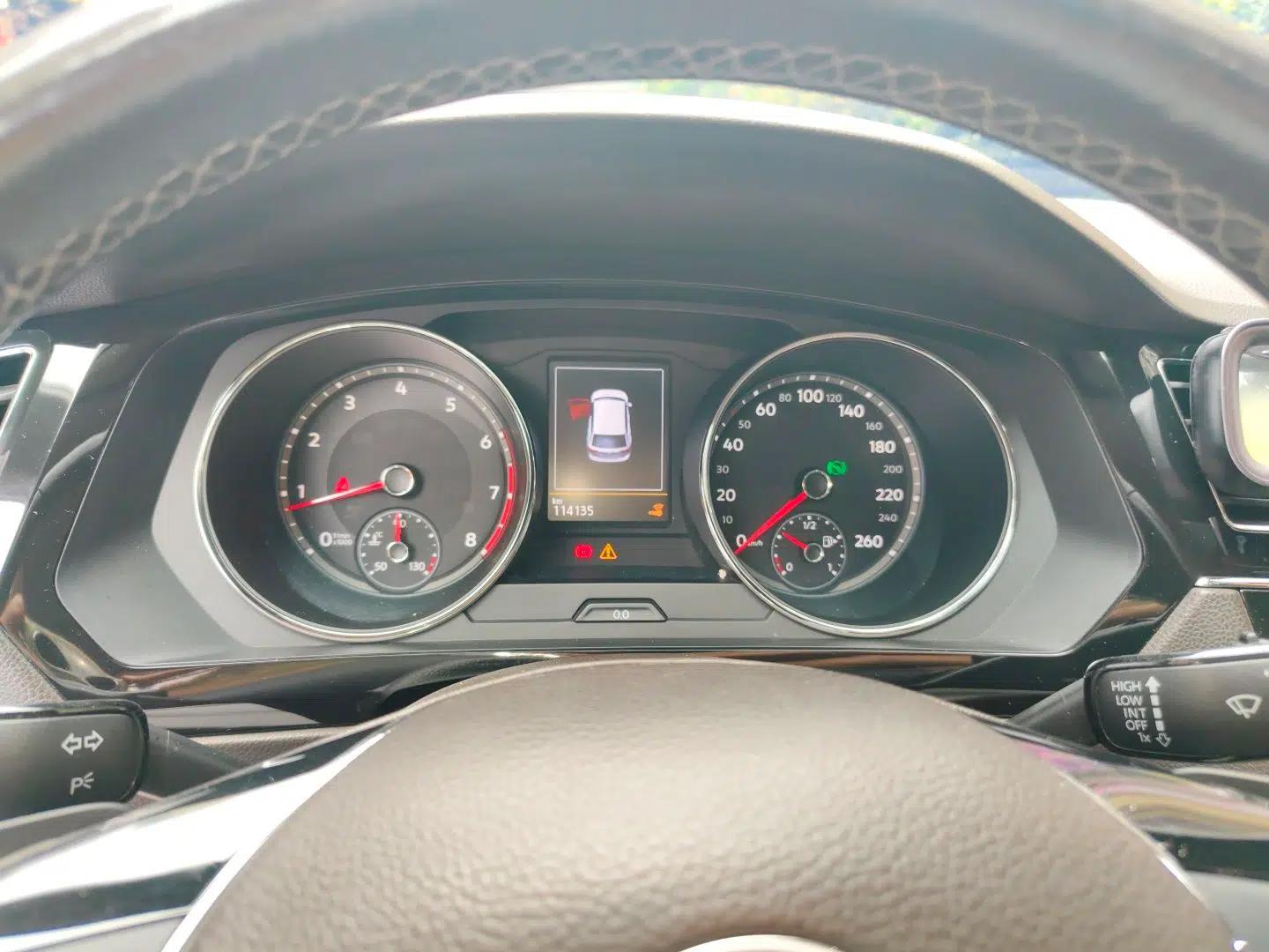 Volkswagen Tiguan L 2017 330TSI Automatic Two-Wheel Drive Flagship Edition — миниатюра 8