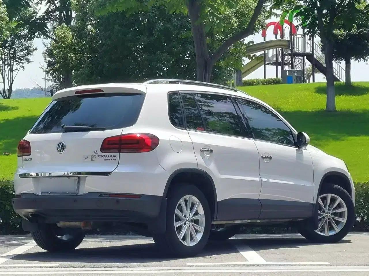 Volkswagen Tiguan 2016 280TSI Automatic Two-Wheel Drive Silk Road Comfort Edition — миниатюра 16