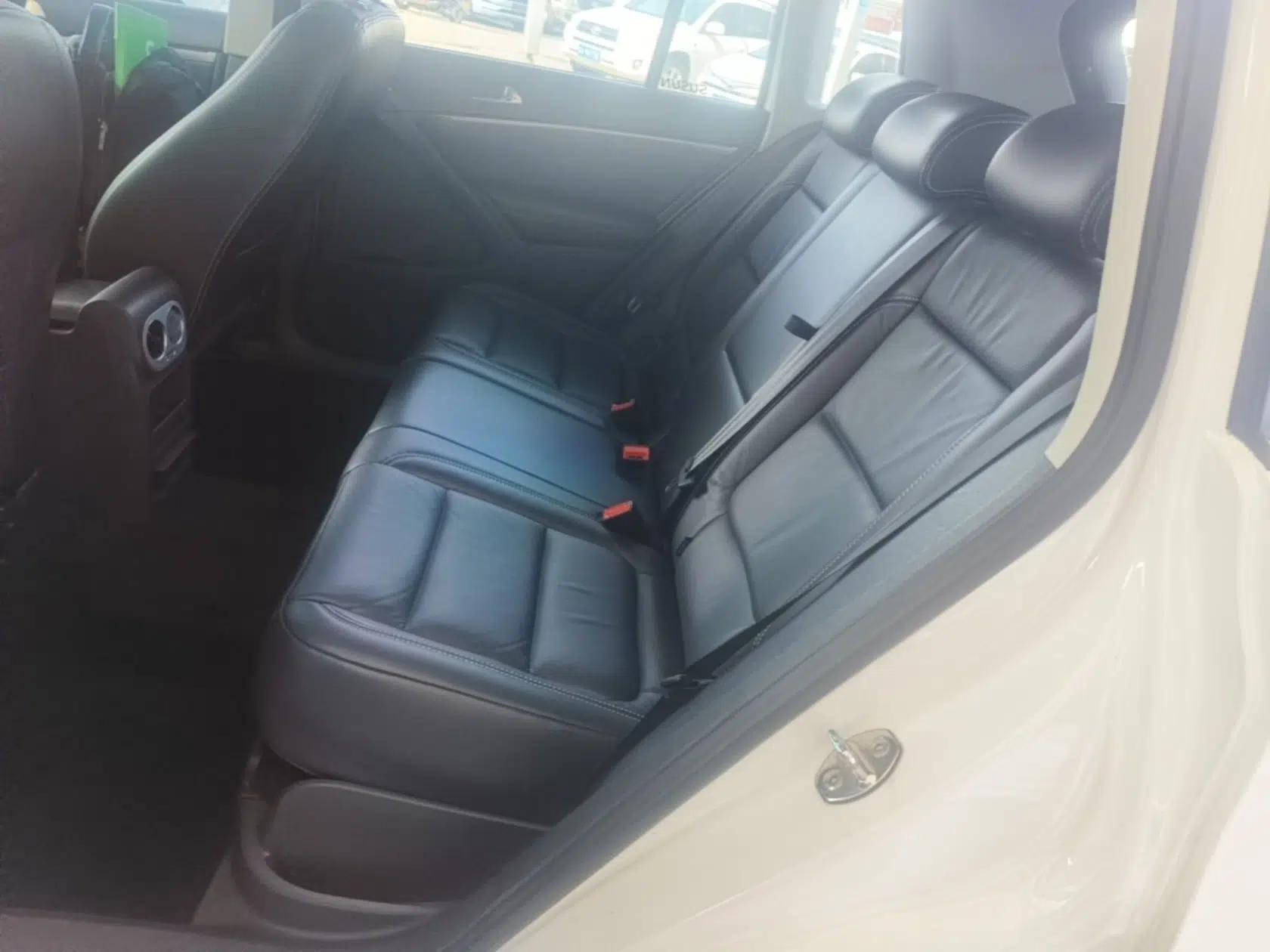 Volkswagen Tiguan 2016 280TSI Automatic Two-Wheel Drive Silk Road Comfort Edition — миниатюра 26