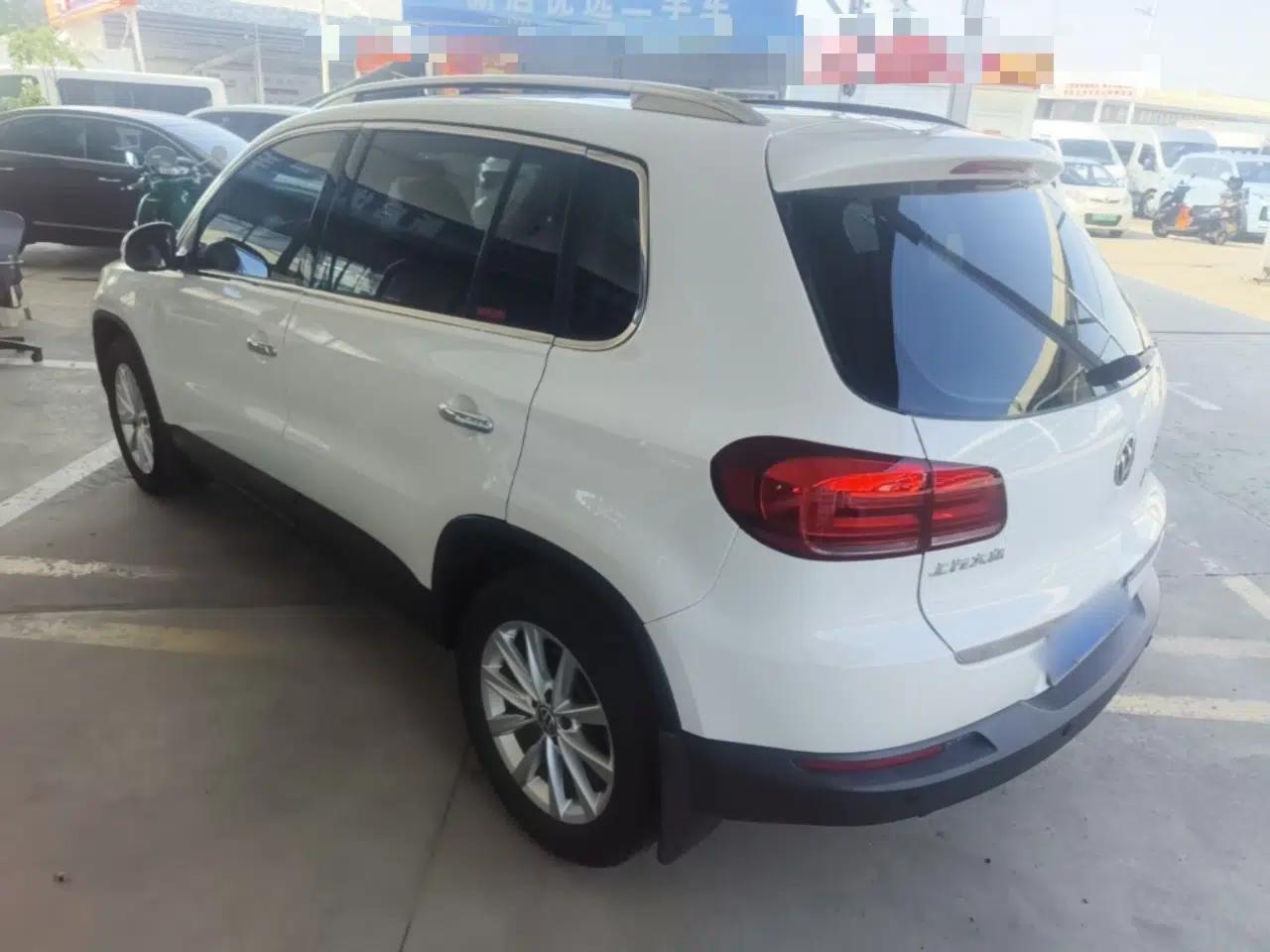 Volkswagen Tiguan 2016 280TSI Automatic Two-Wheel Drive Silk Road Comfort Edition — миниатюра 4