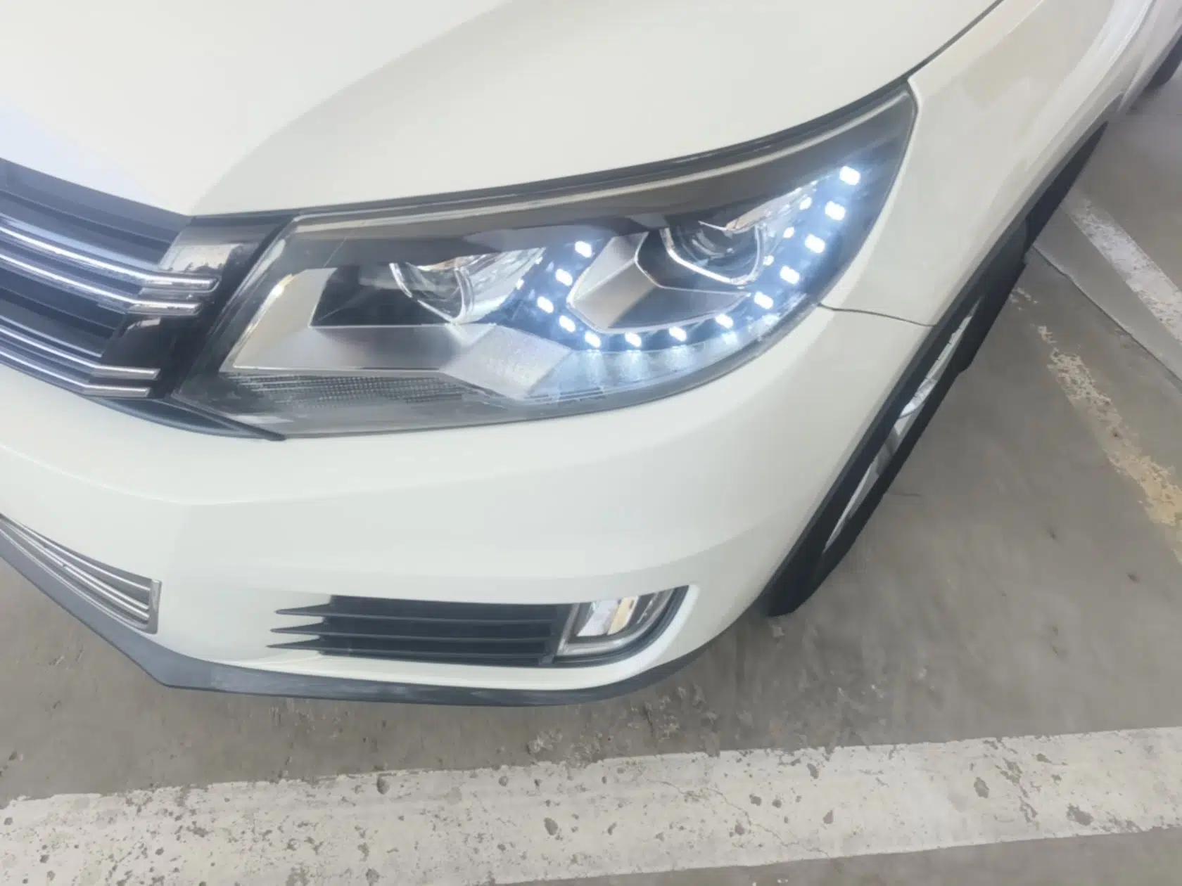 Volkswagen Tiguan 2016 280TSI Automatic Two-Wheel Drive Silk Road Comfort Edition — миниатюра 8