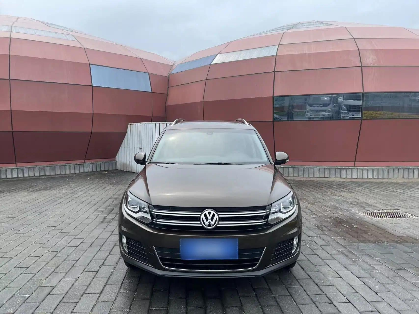 Volkswagen Tiguan 2016 300TSI Automatic All-Wheel Drive Luxury Edition — миниатюра 2