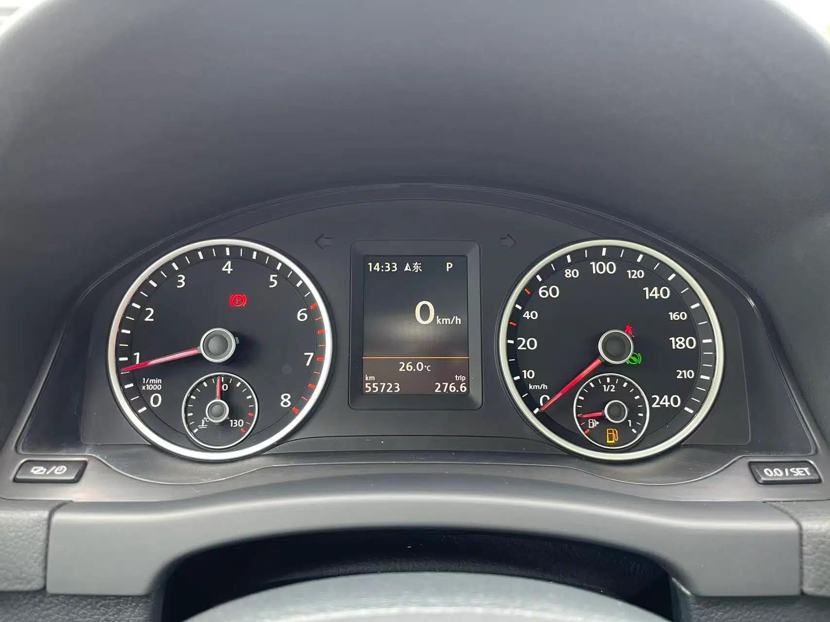 Volkswagen Tiguan 2016 300TSI Automatic All-Wheel Drive Luxury Edition — миниатюра 12