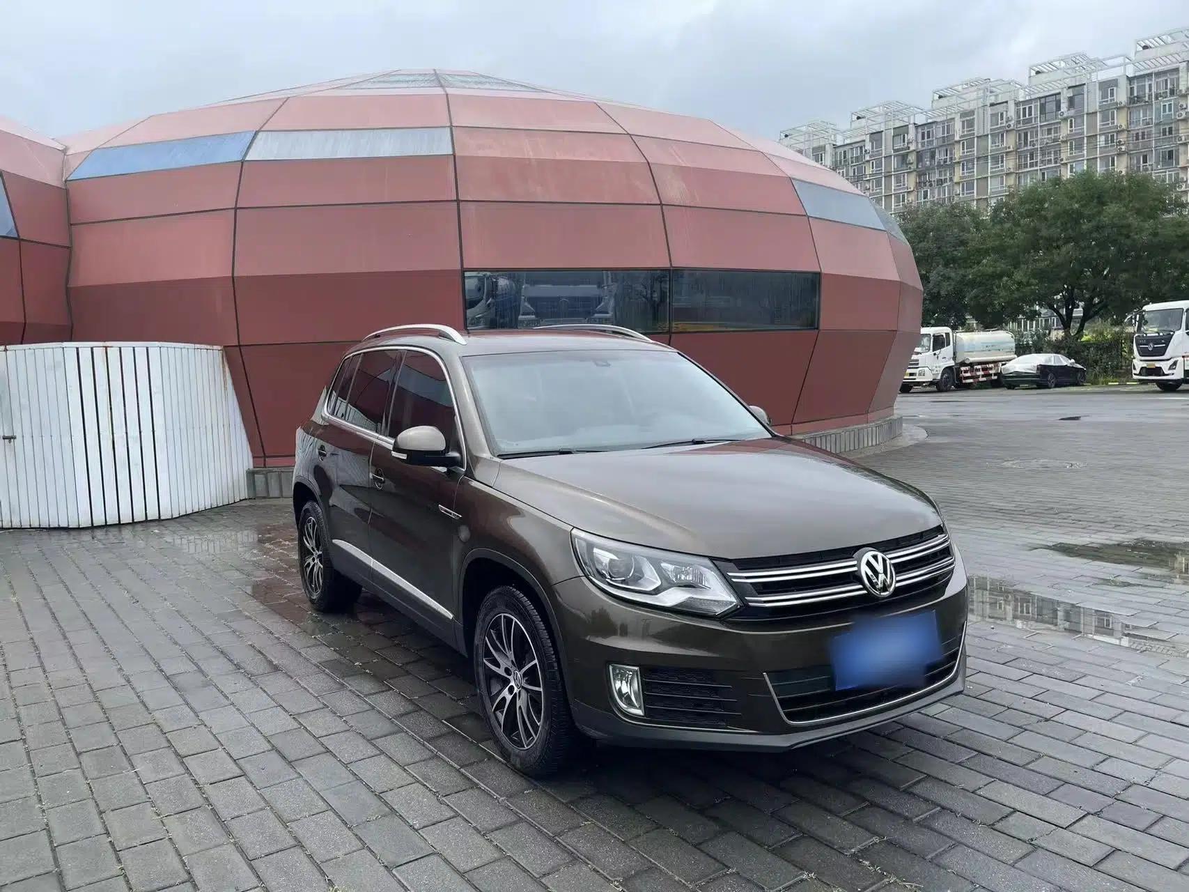 Volkswagen Tiguan 2016 300TSI Automatic All-Wheel Drive Luxury Edition — миниатюра 3