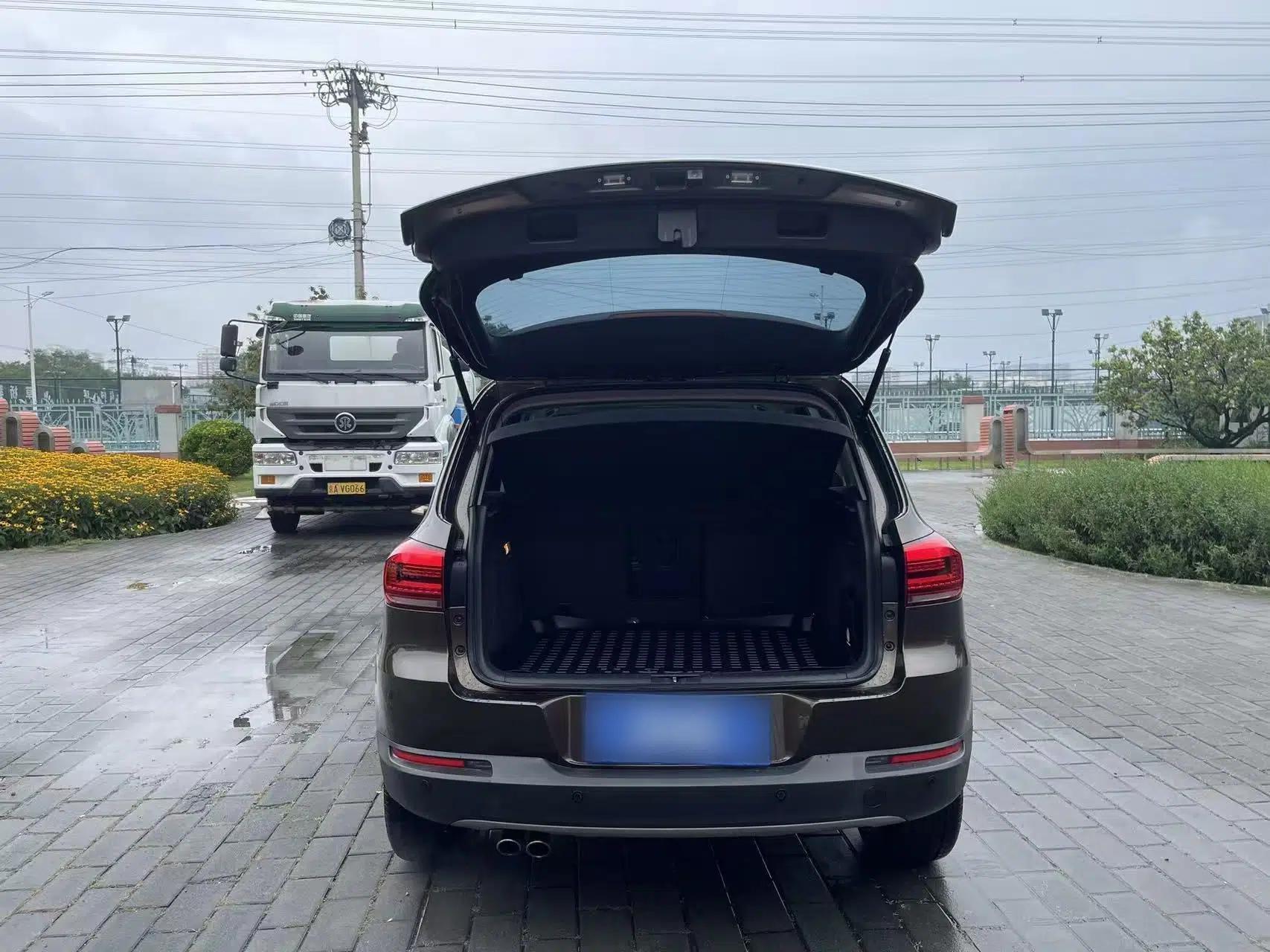 Volkswagen Tiguan 2016 300TSI Automatic All-Wheel Drive Luxury Edition — миниатюра 22