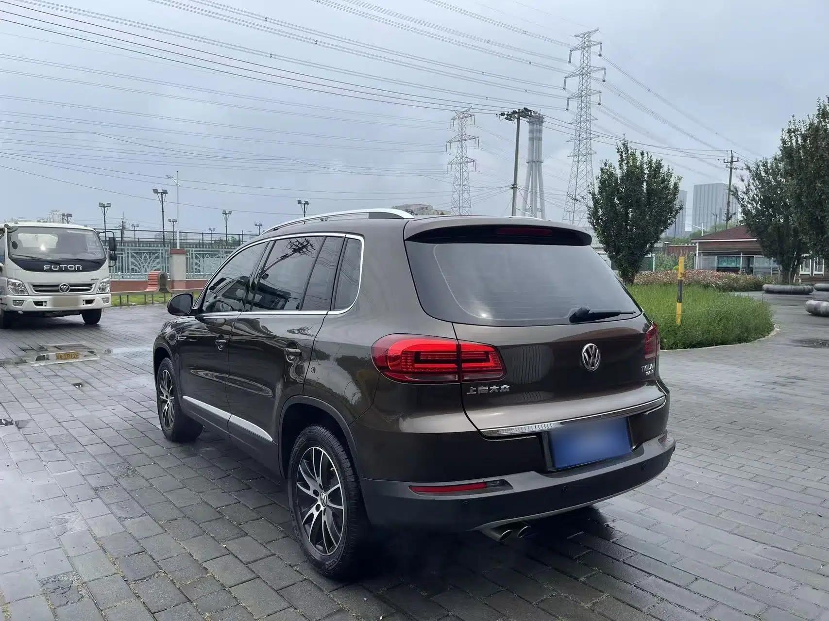 Volkswagen Tiguan 2016 300TSI Automatic All-Wheel Drive Luxury Edition — миниатюра 6